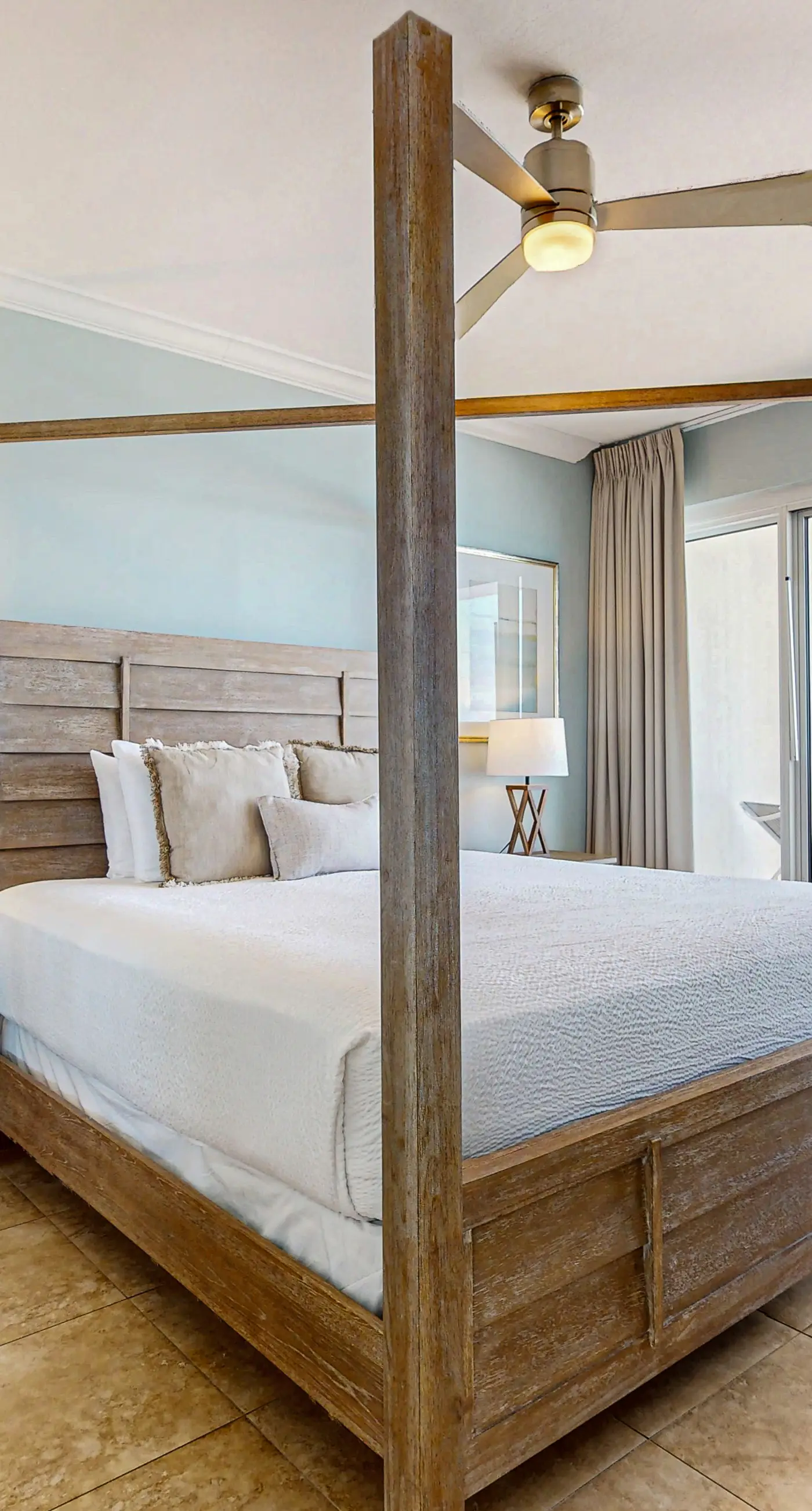 Exclusive beachfront condo w/ pool access