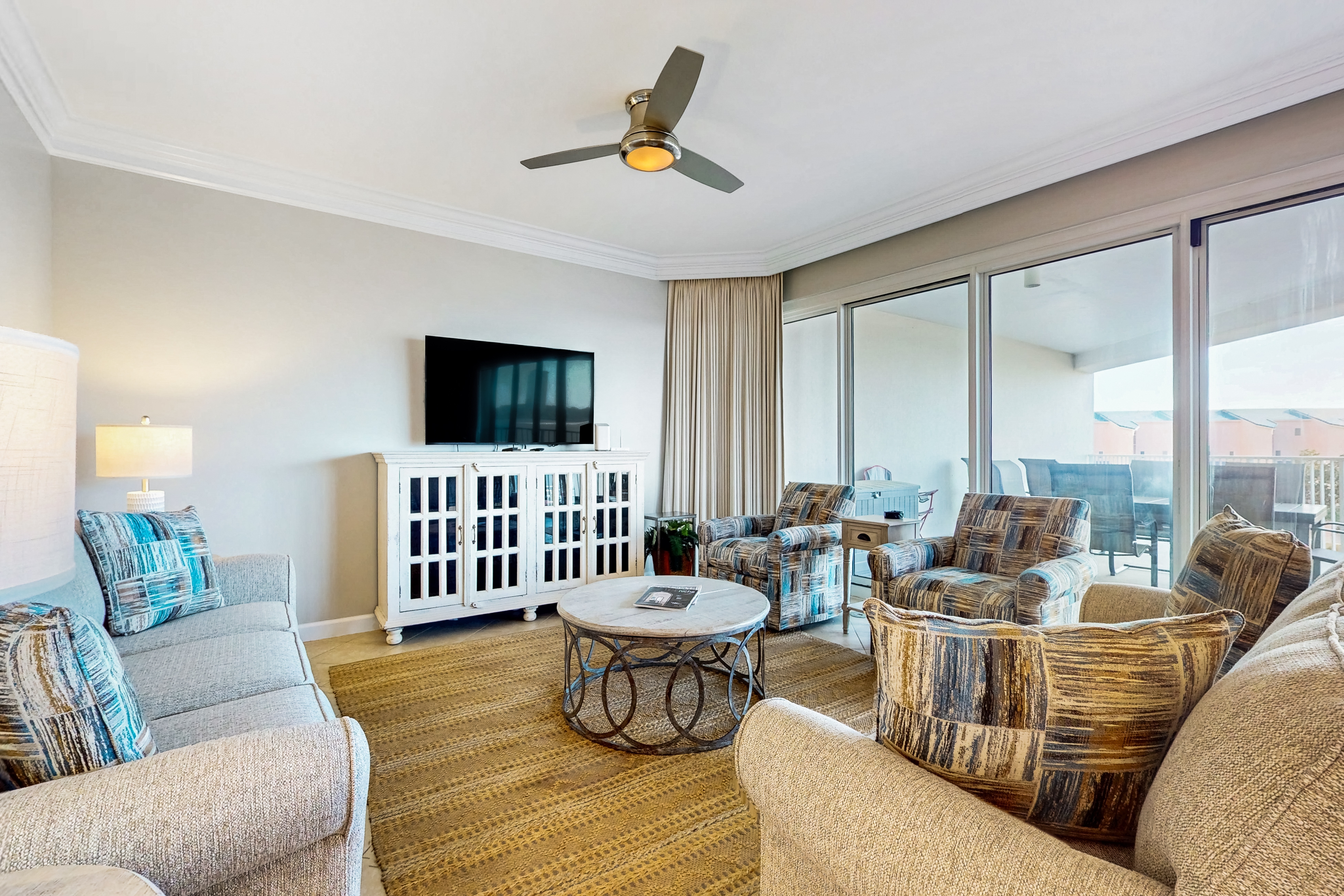 Gulf-Front Condo with Pools Hot Tub and Tennis