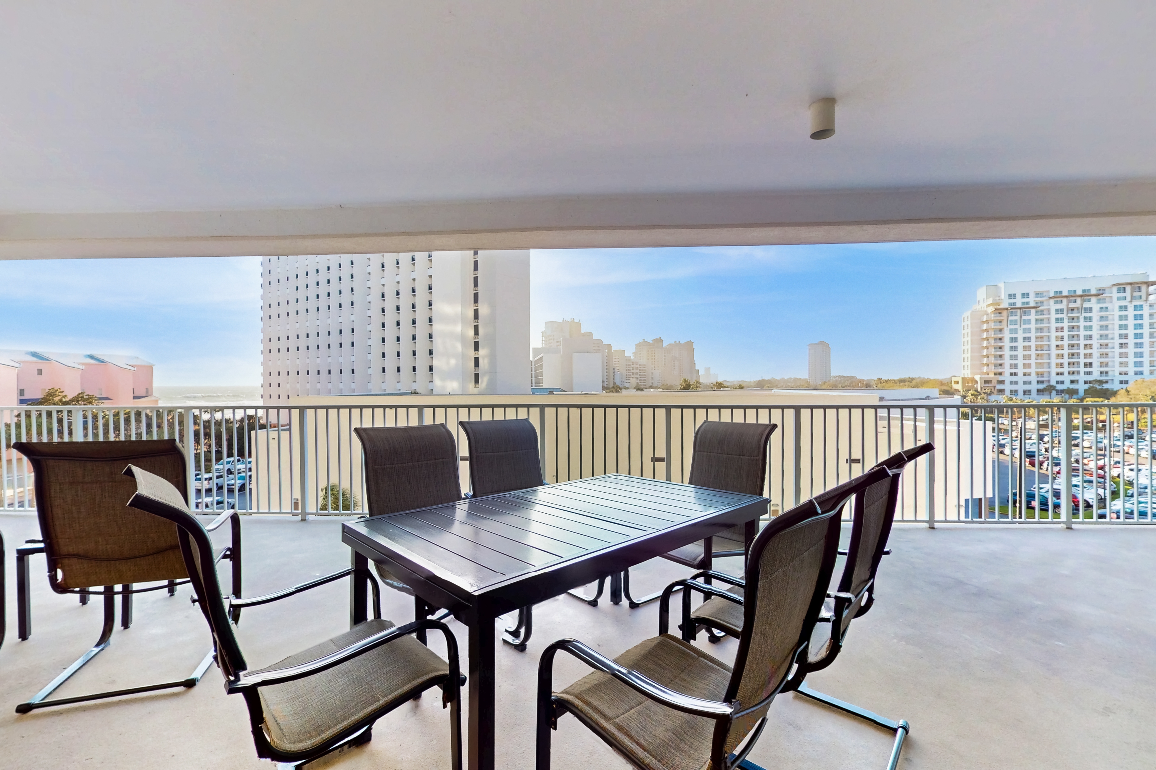 Gulf-Front Condo with Pools Hot Tub and Tennis