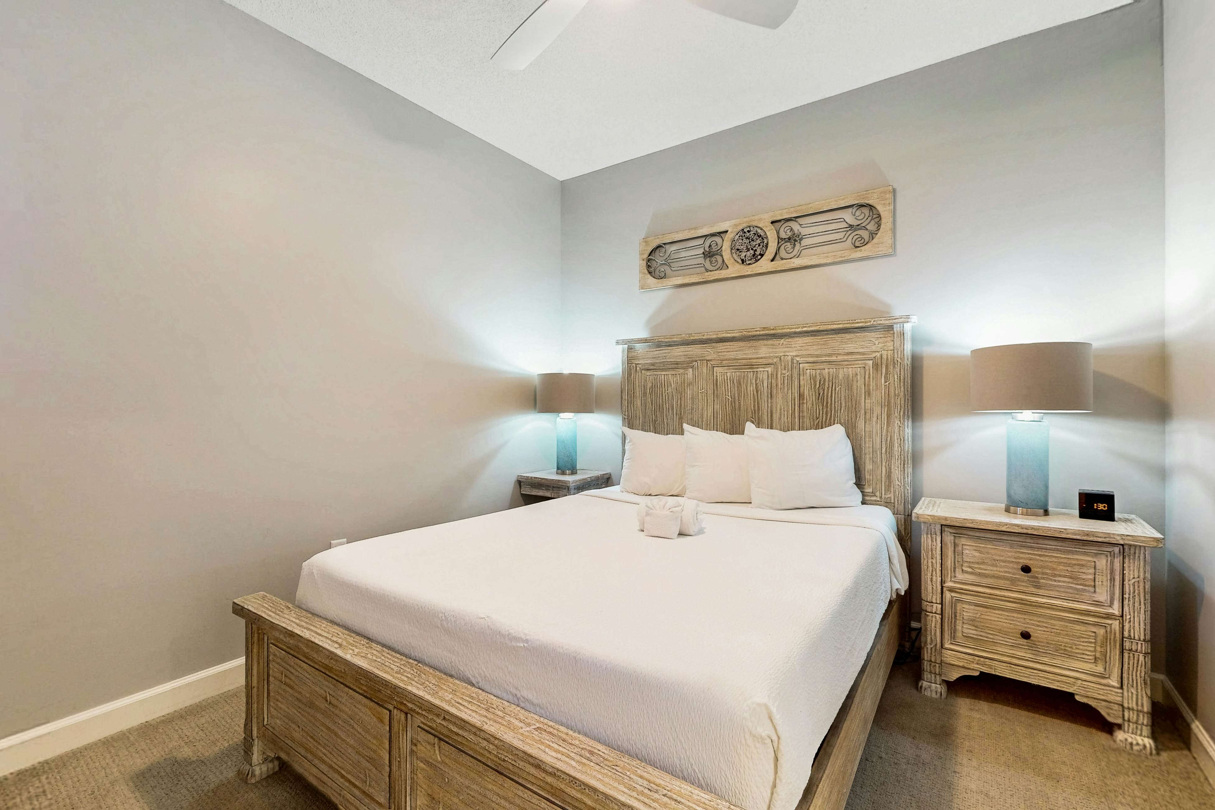 Gulf-Front Condo with Pools Hot Tub and Tennis