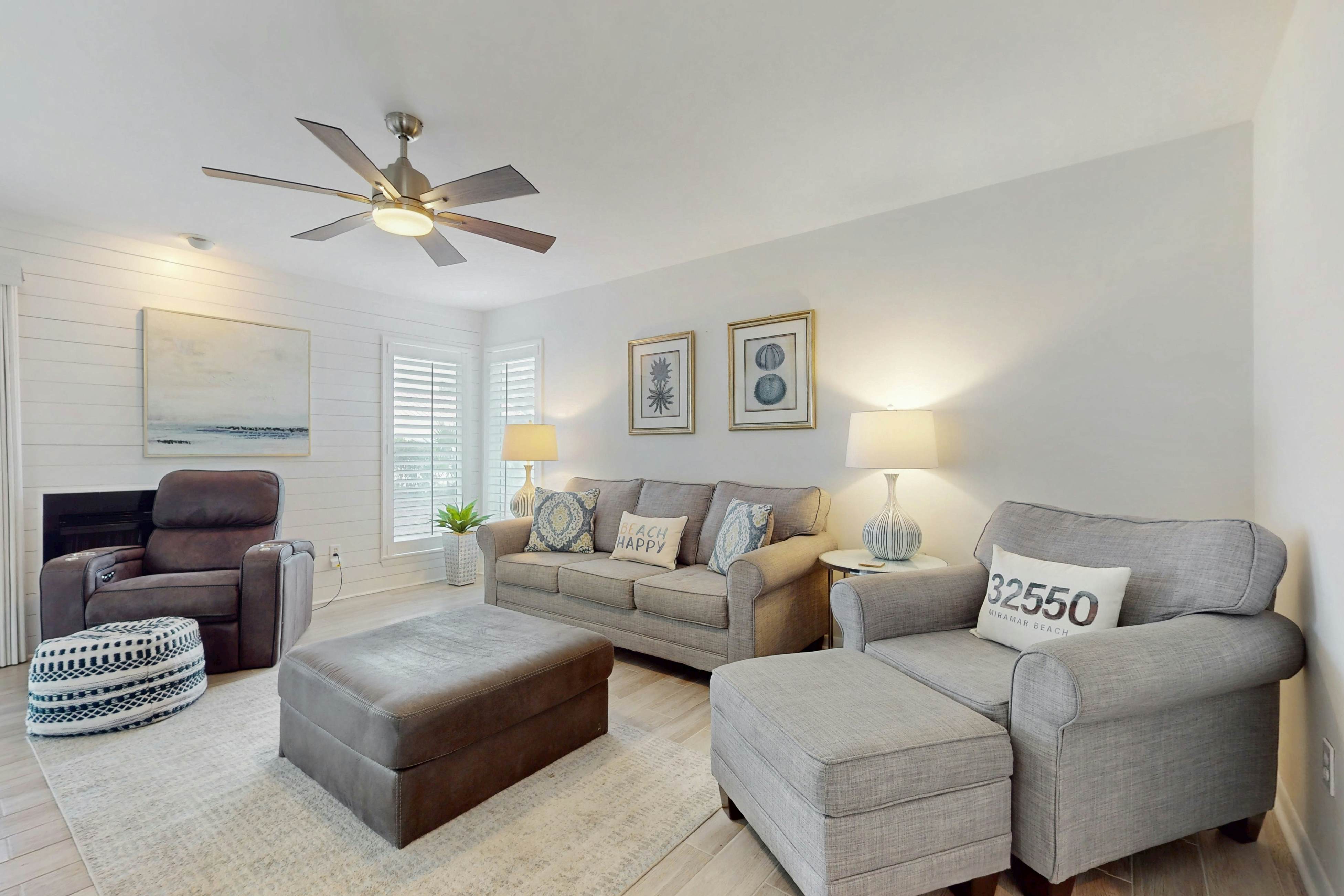 Ground-Floor Condo Near Pool and Beach Tram