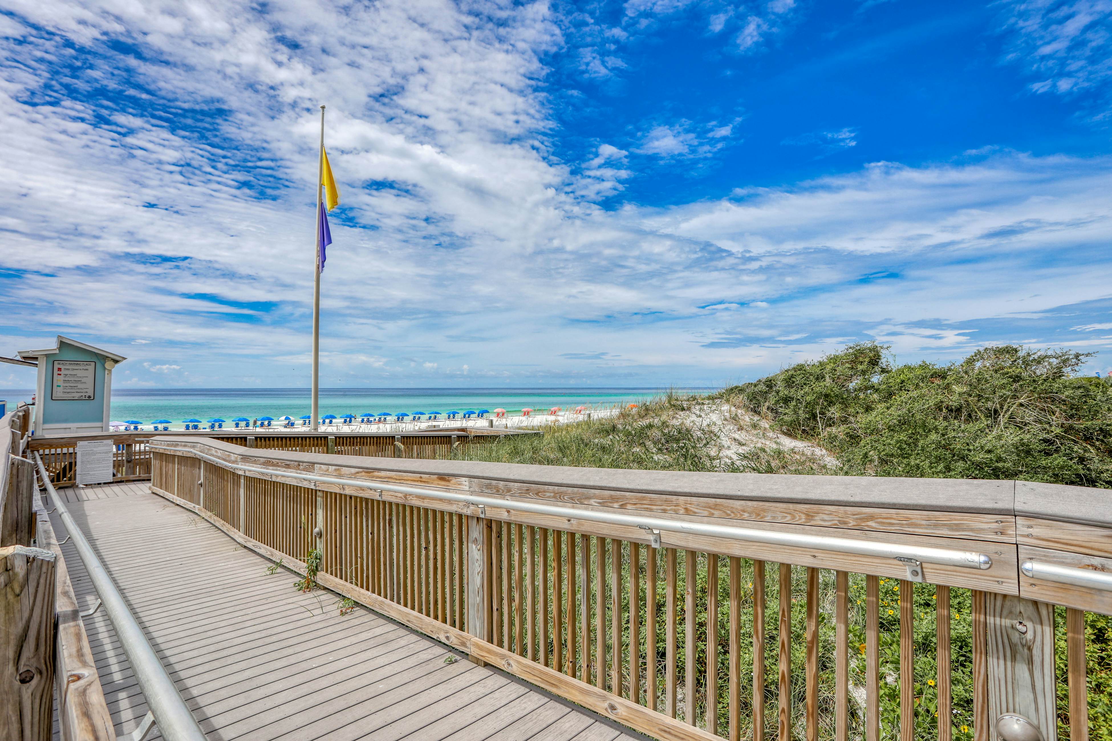 Ground-Floor Condo Near Pool and Beach Tram