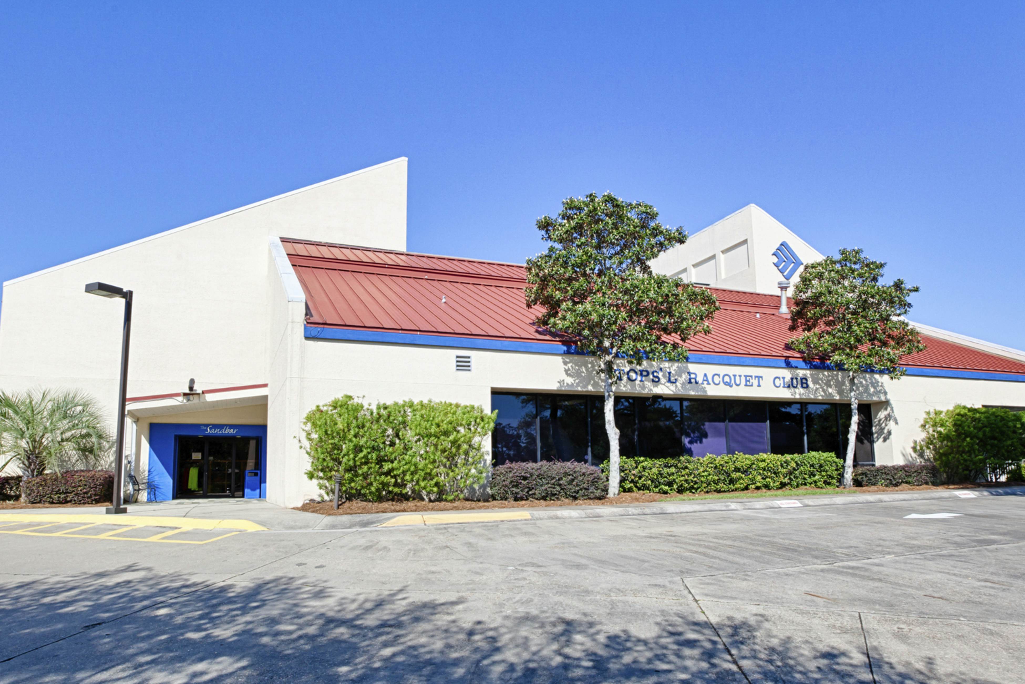 Gulf-Front Condo with Balcony Pools and Tennis
