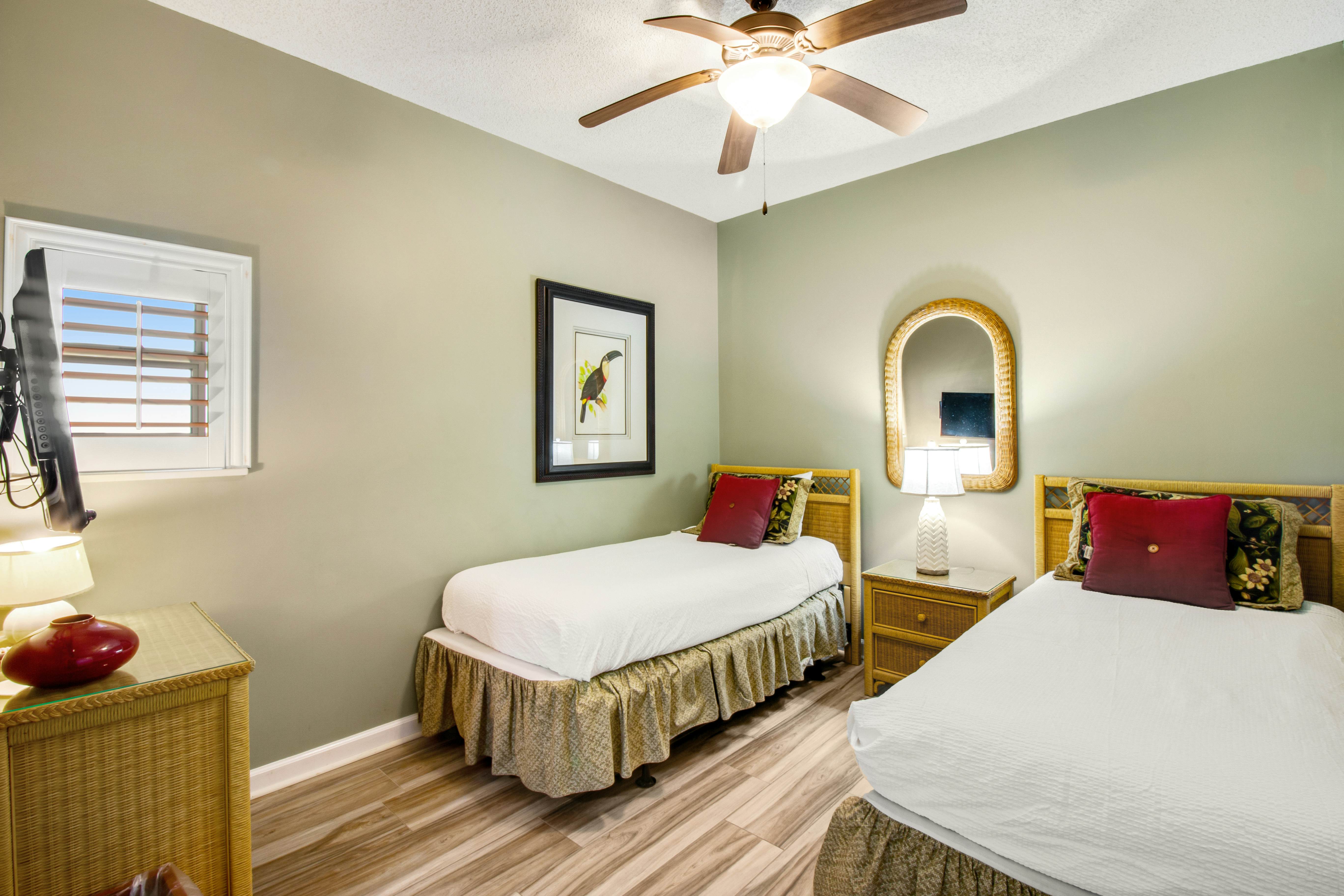 Gulf-Front Condo with Balcony Pools and Gym