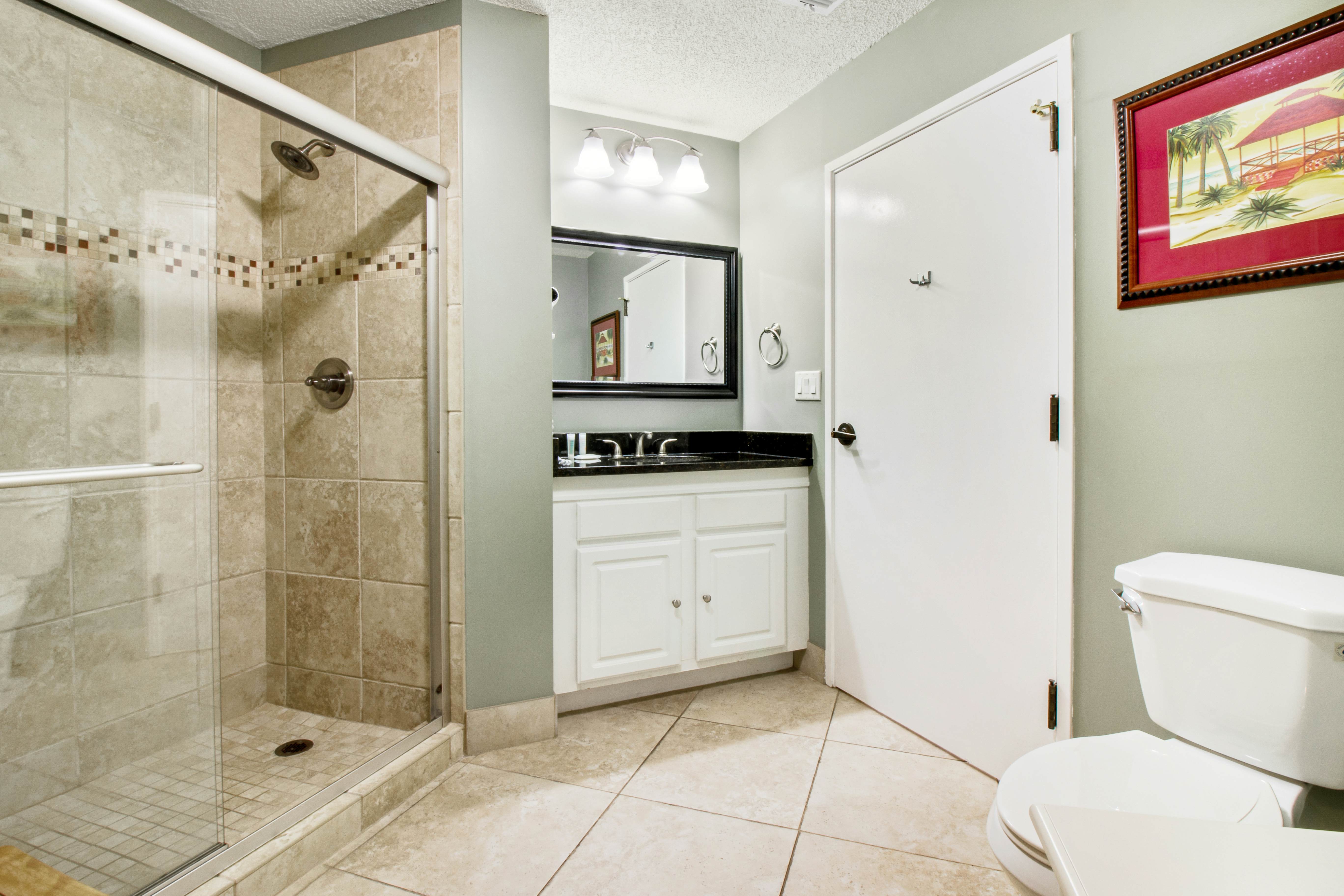 Gulf-Front Condo with Balcony Pools and Gym