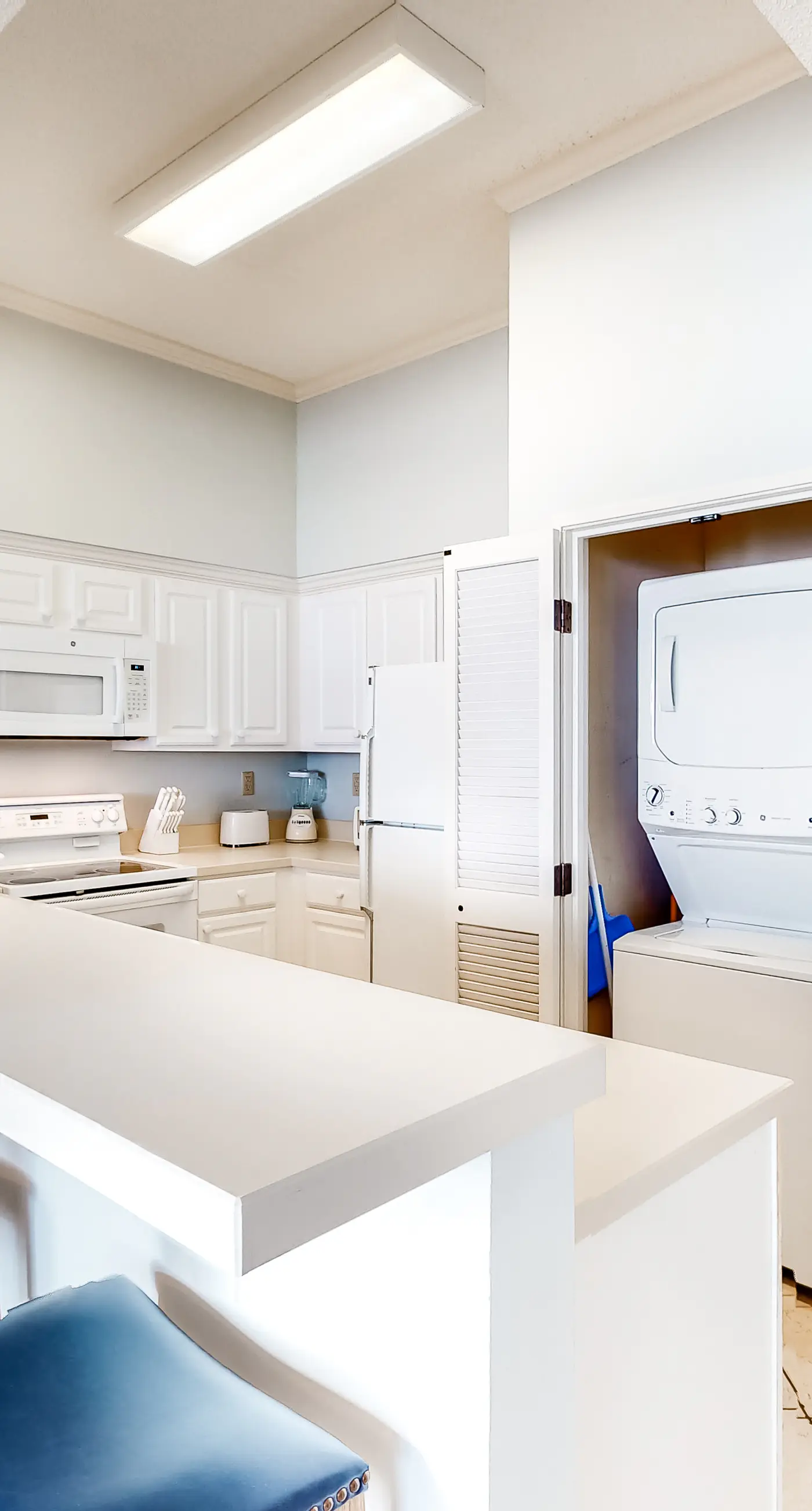 High-Floor Gulf-Front Condo with Balcony