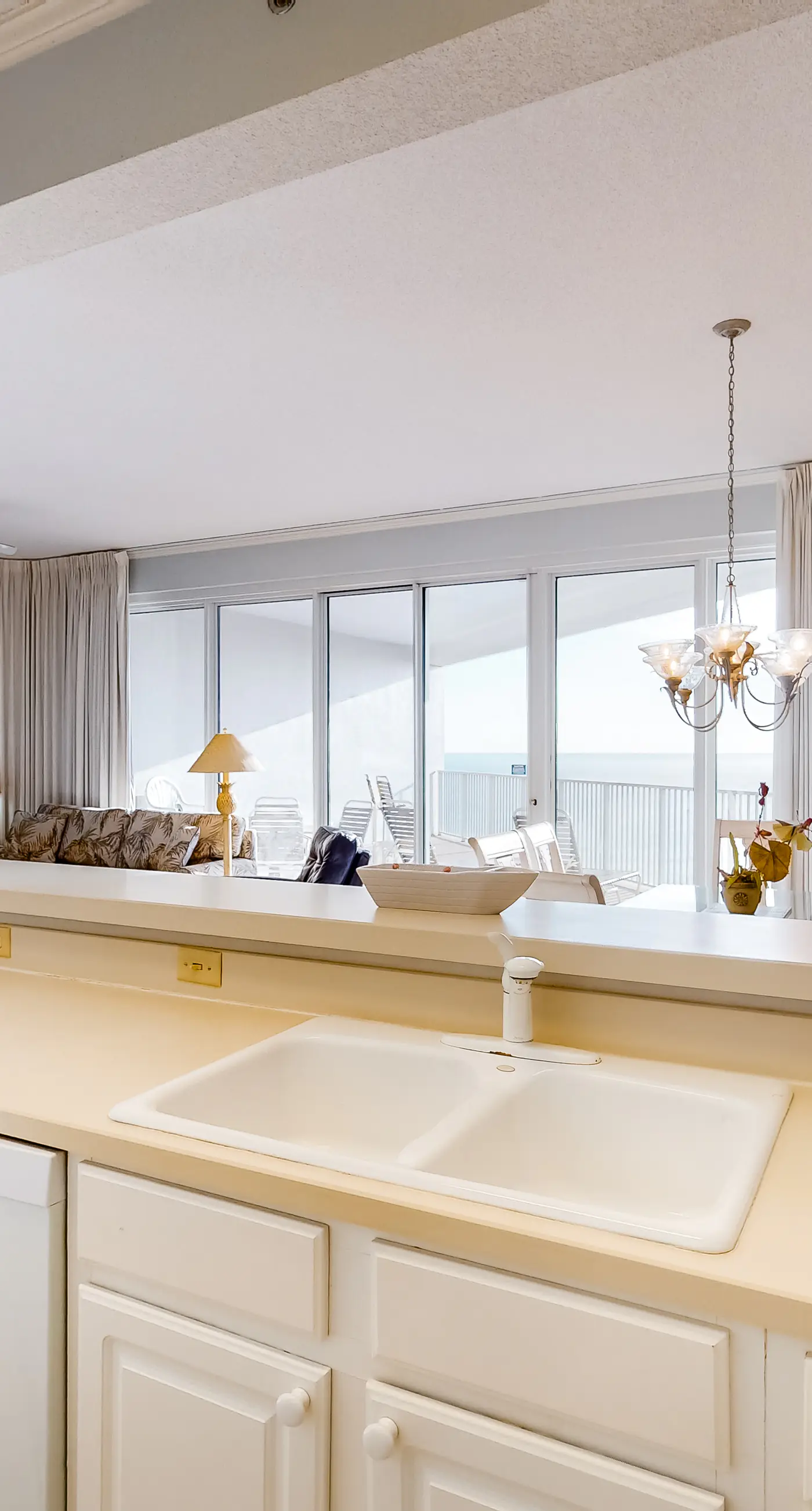 High-Floor Gulf-Front Condo with Balcony