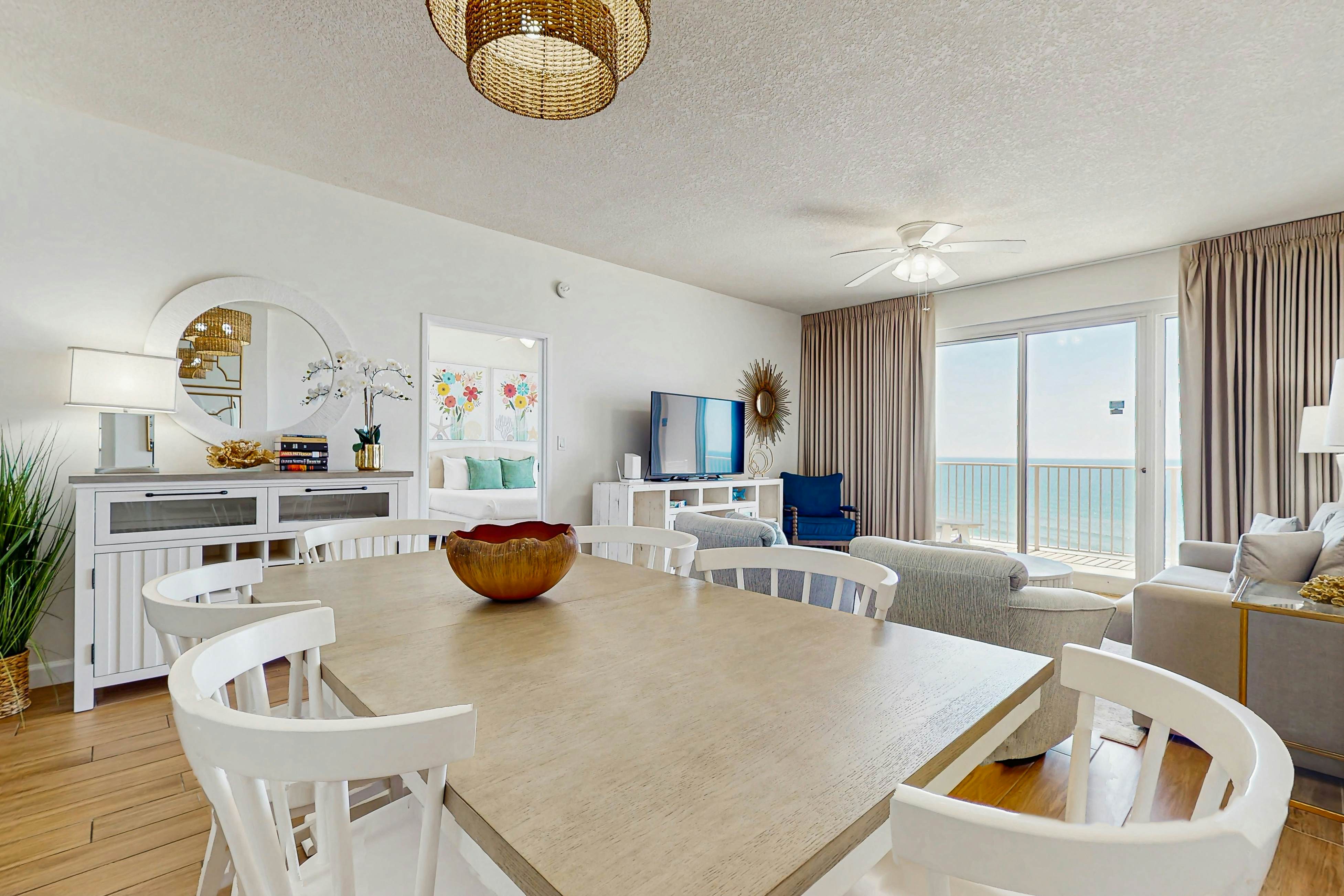 Gulf View Condo with Balcony Pools and Tennis