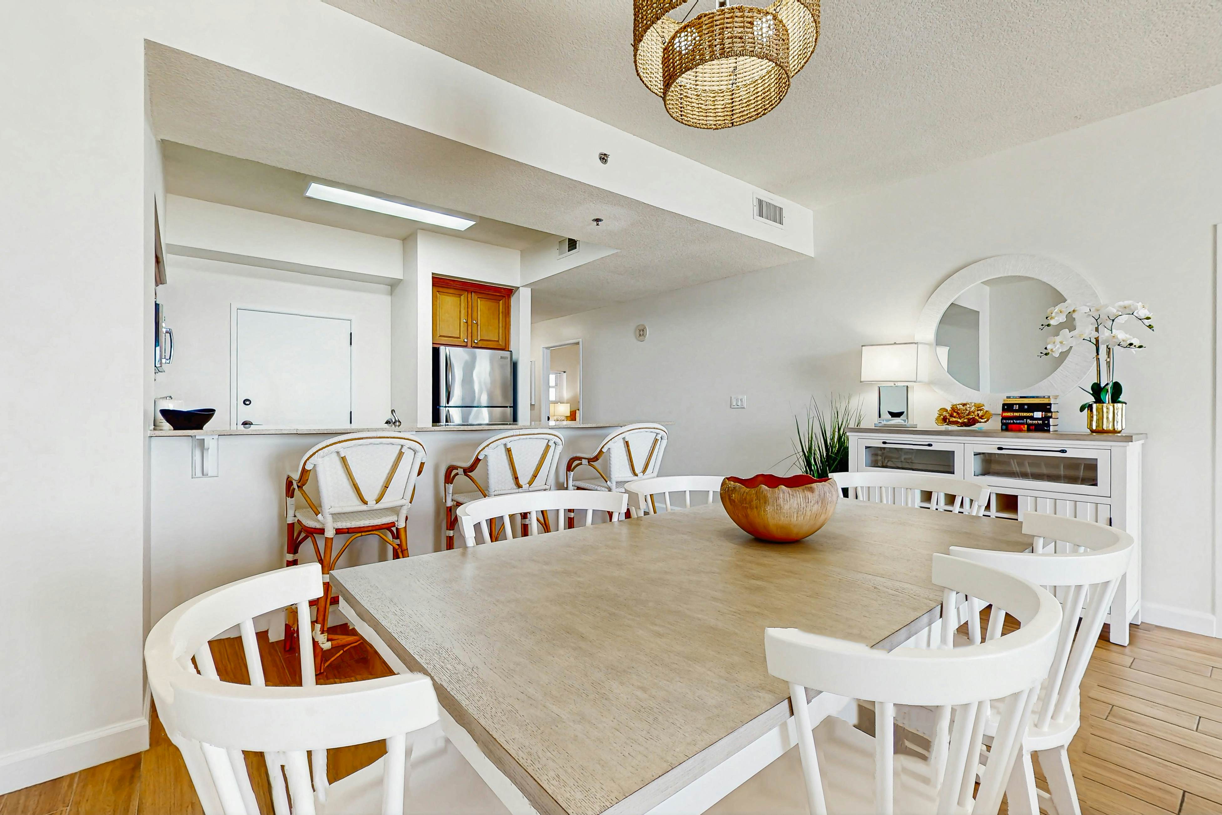 Gulf View Condo with Balcony Pools and Tennis