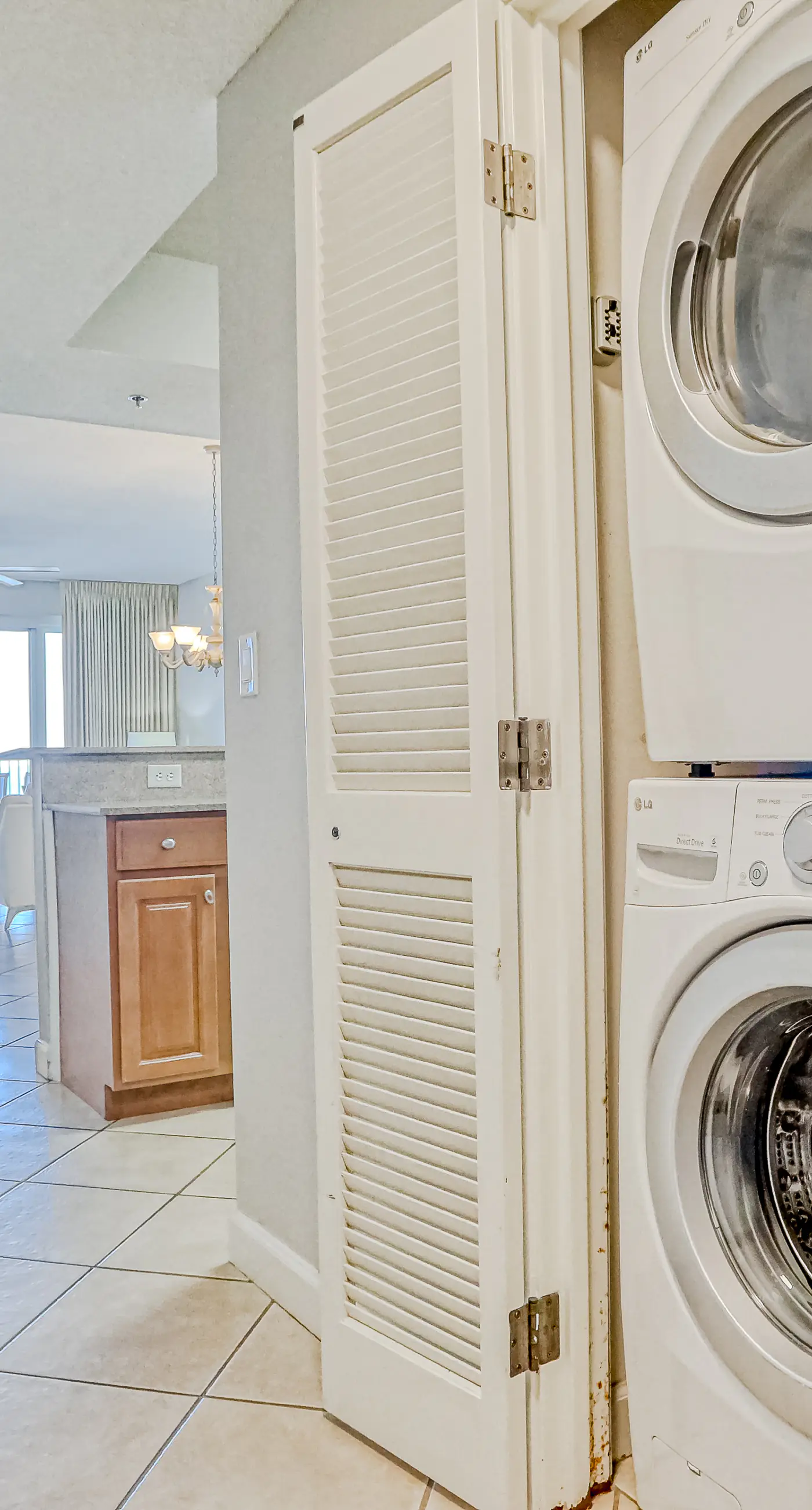 13th-Floor Gulf-Front Condo with Pool and Gym