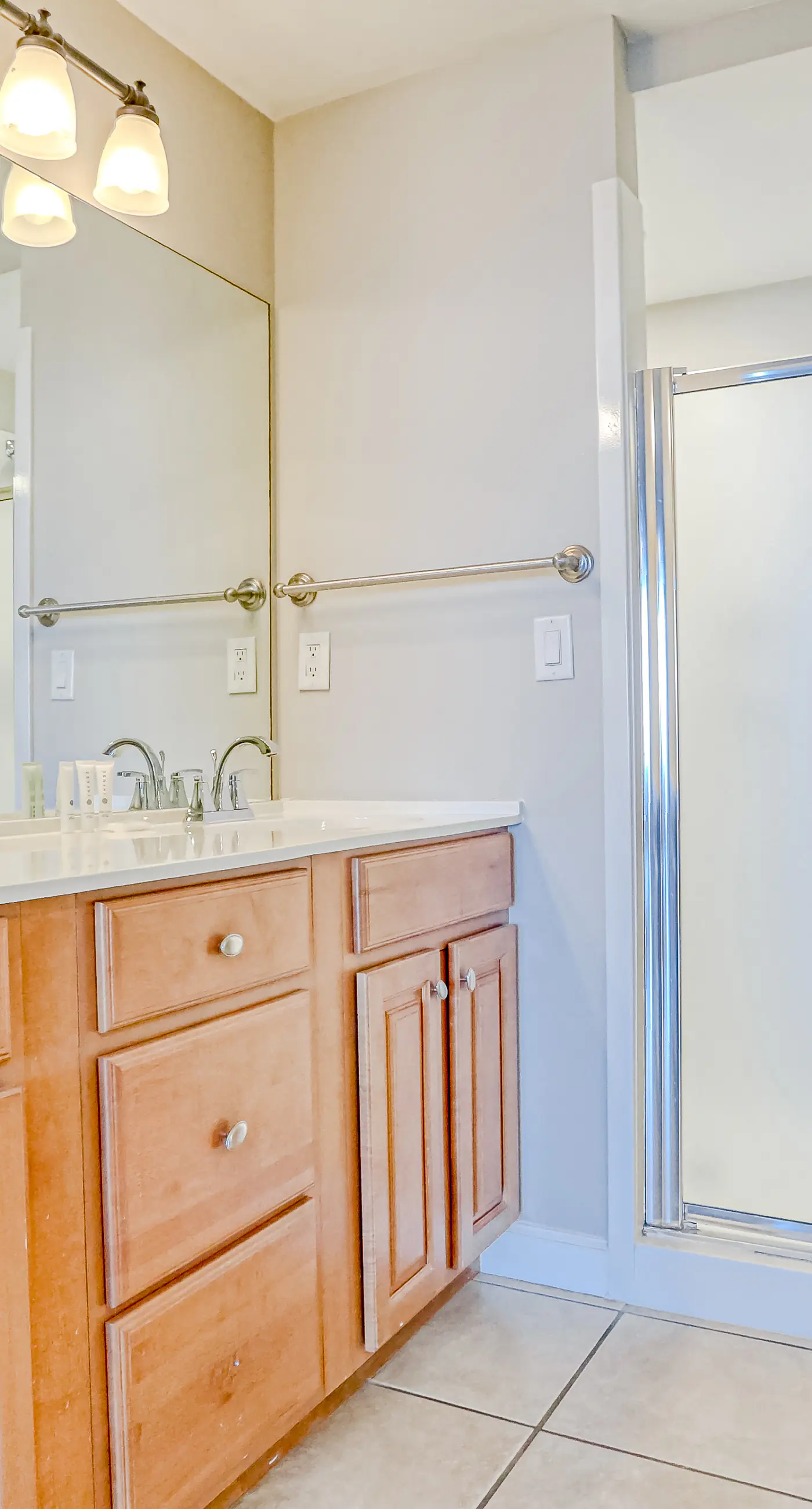 13th-Floor Gulf-Front Condo with Pool and Gym