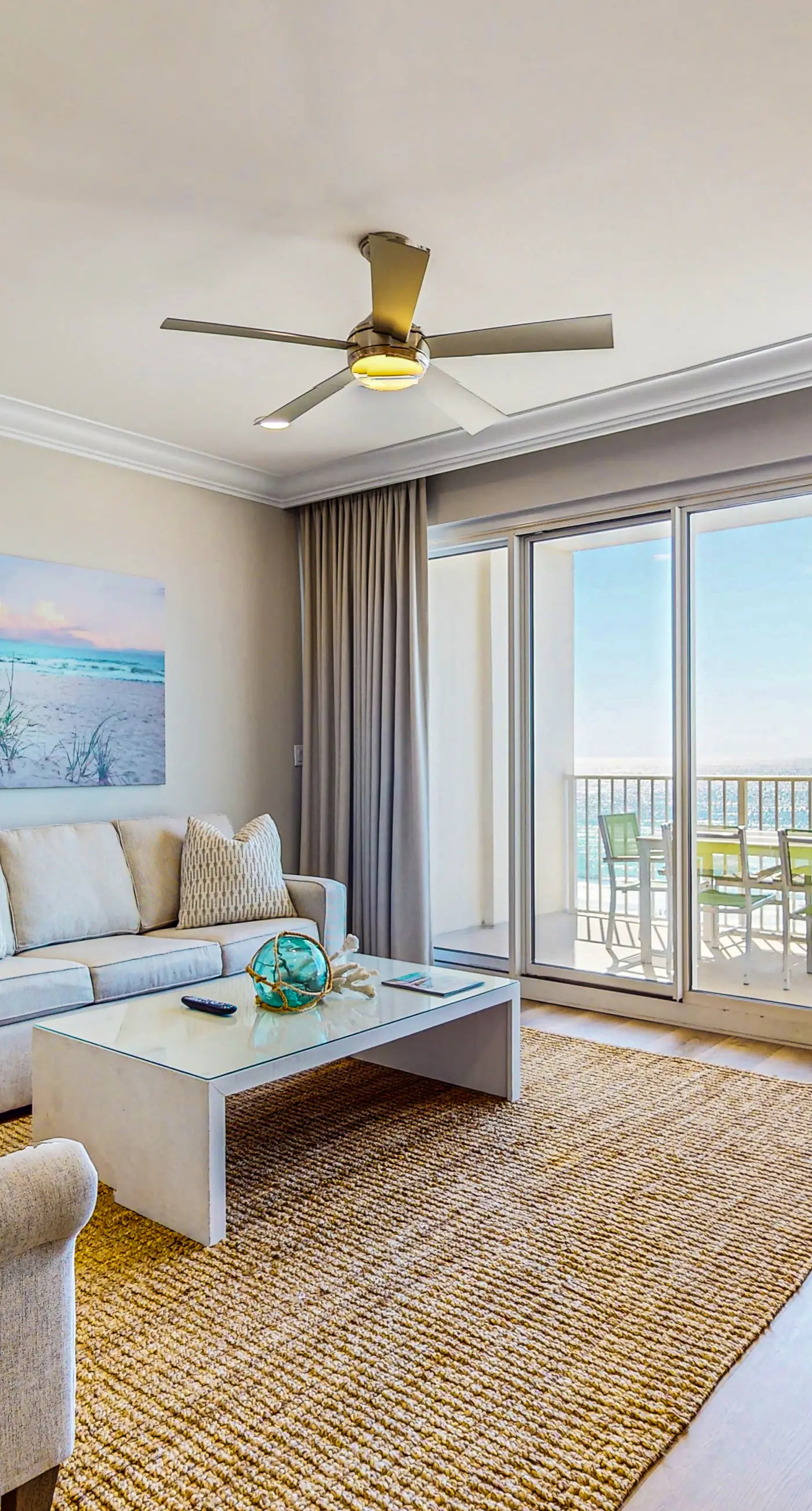 Oceanfront condo with breathtaking views