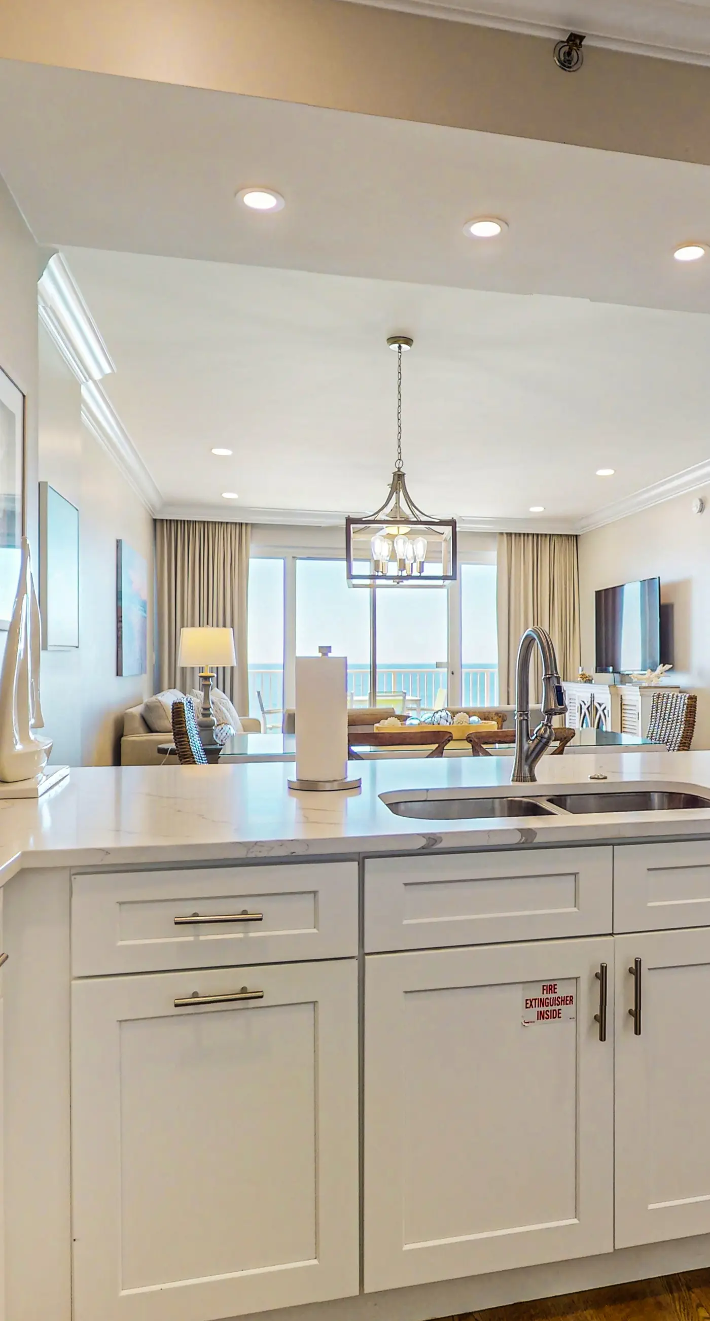 Oceanfront condo with breathtaking views