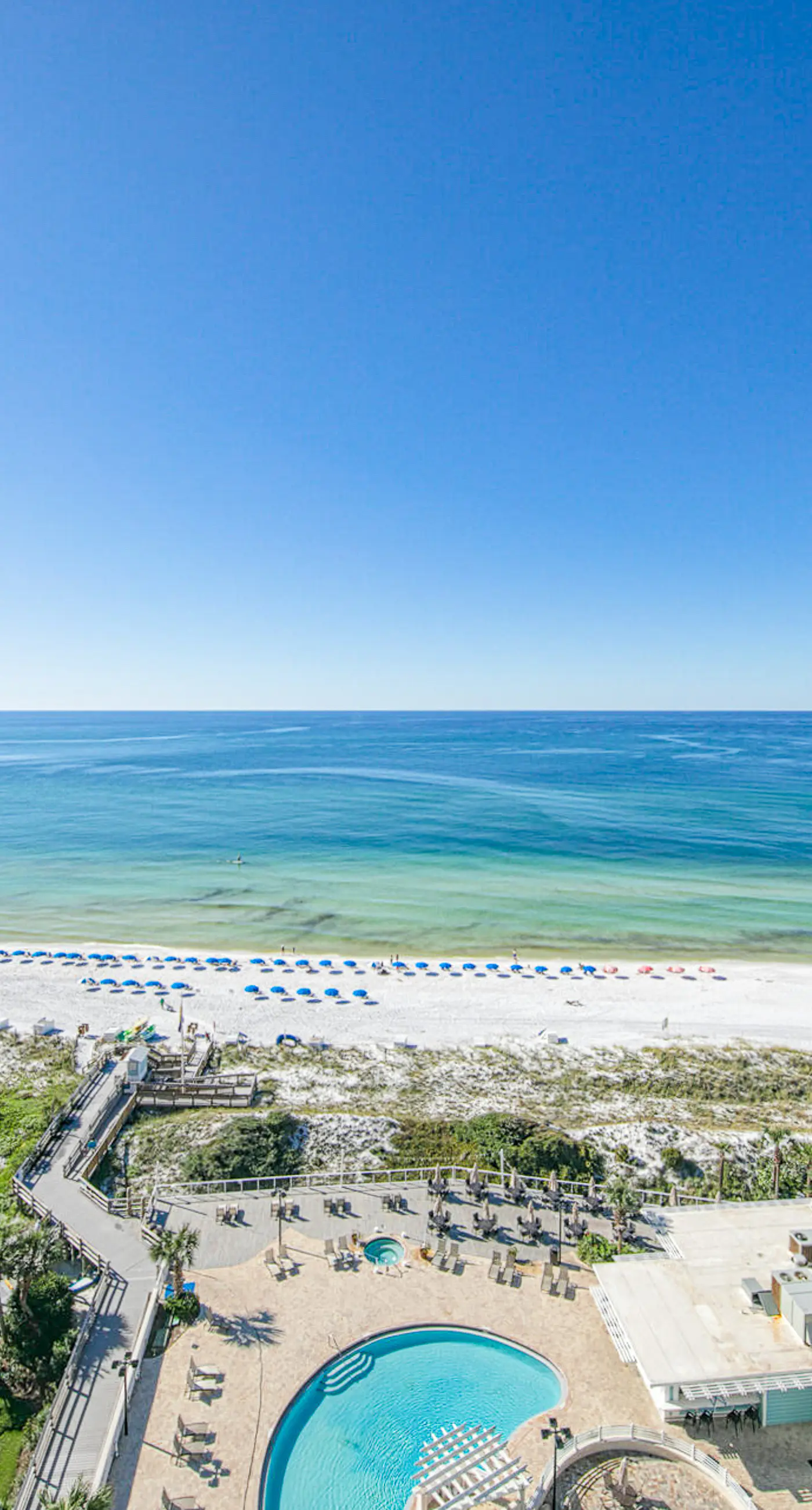 Oceanfront condo with breathtaking views