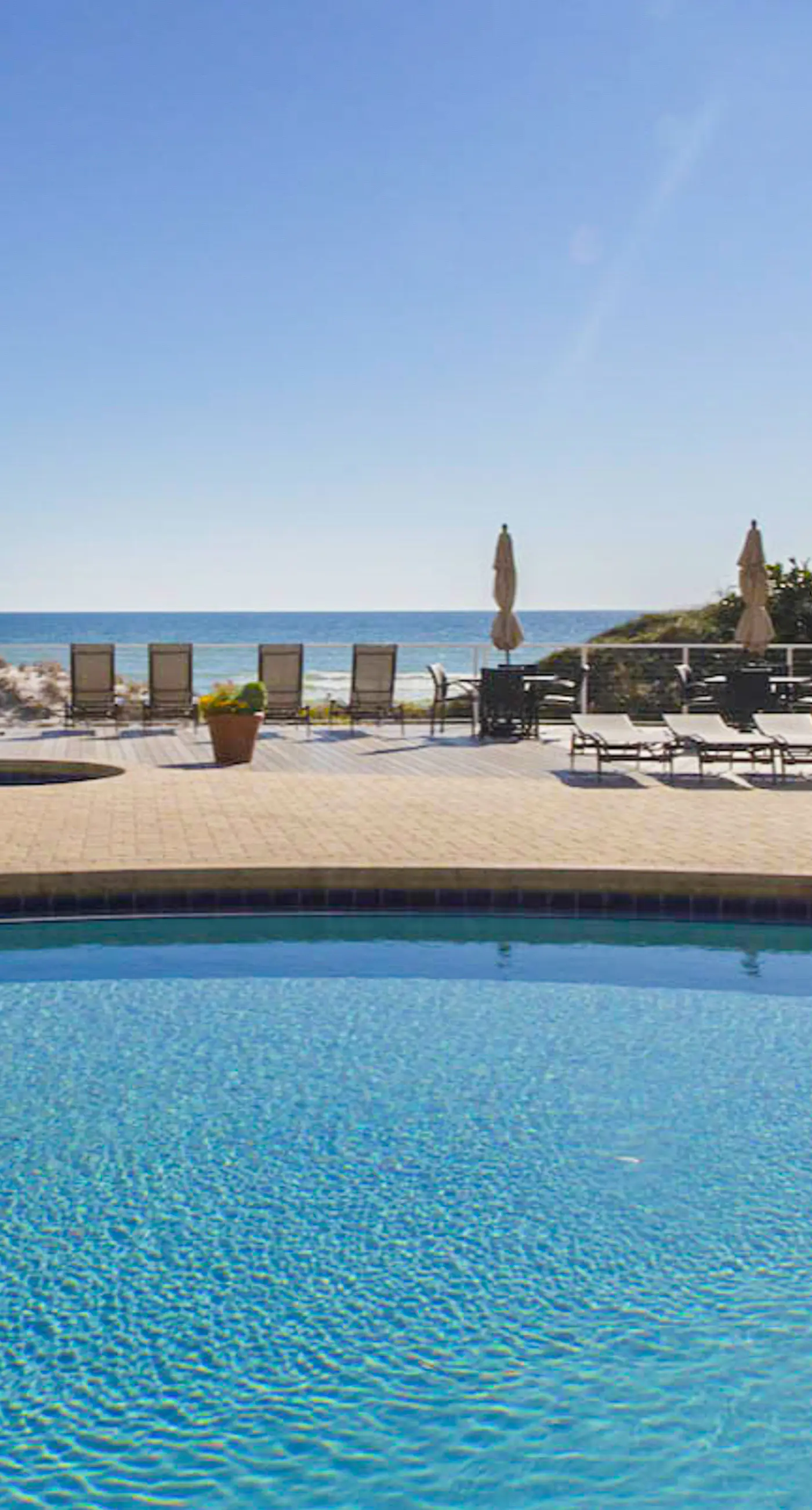 Oceanfront condo with breathtaking views