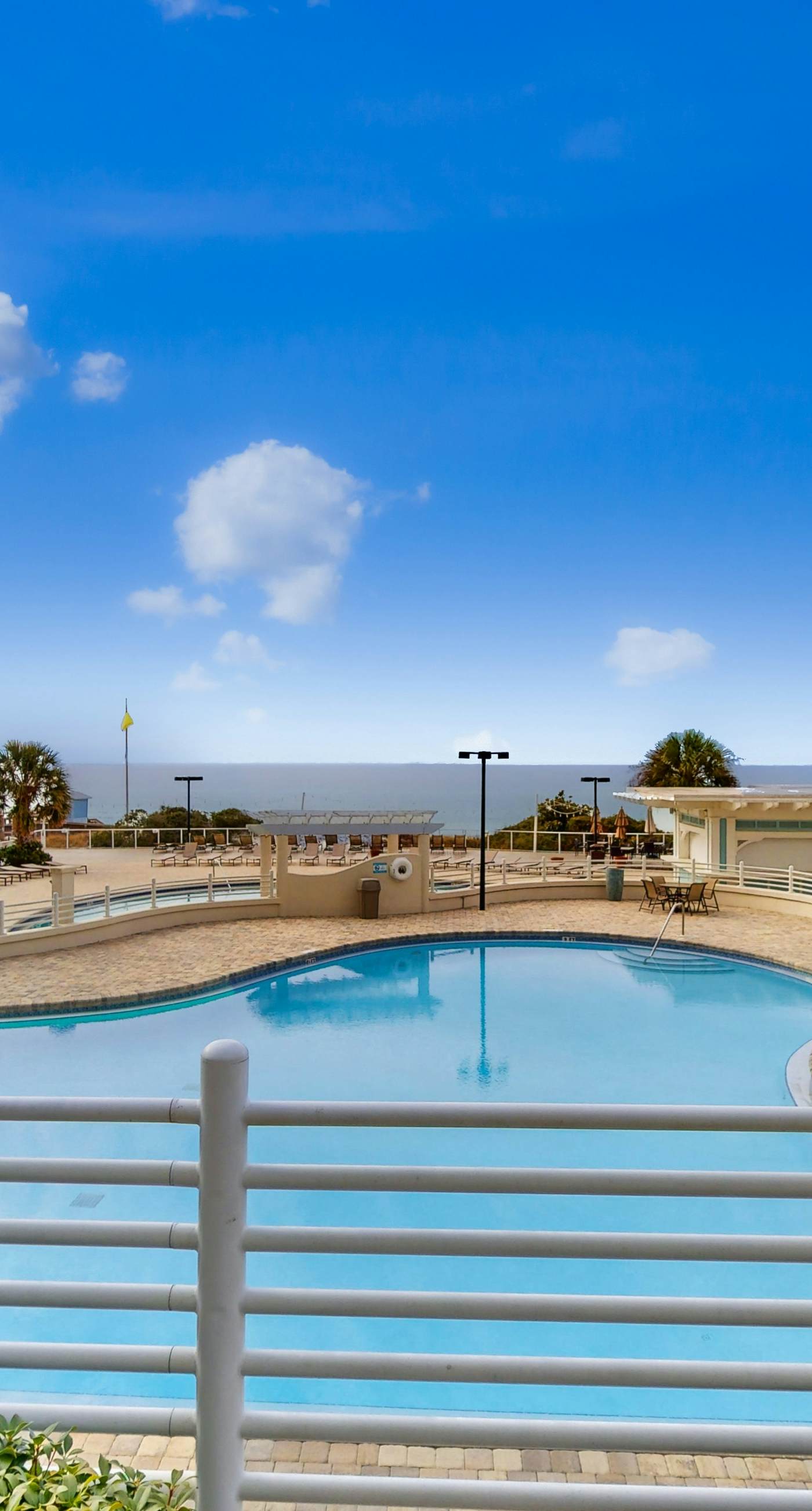 Elegant 9th-Floor Condo with Pools and Gym