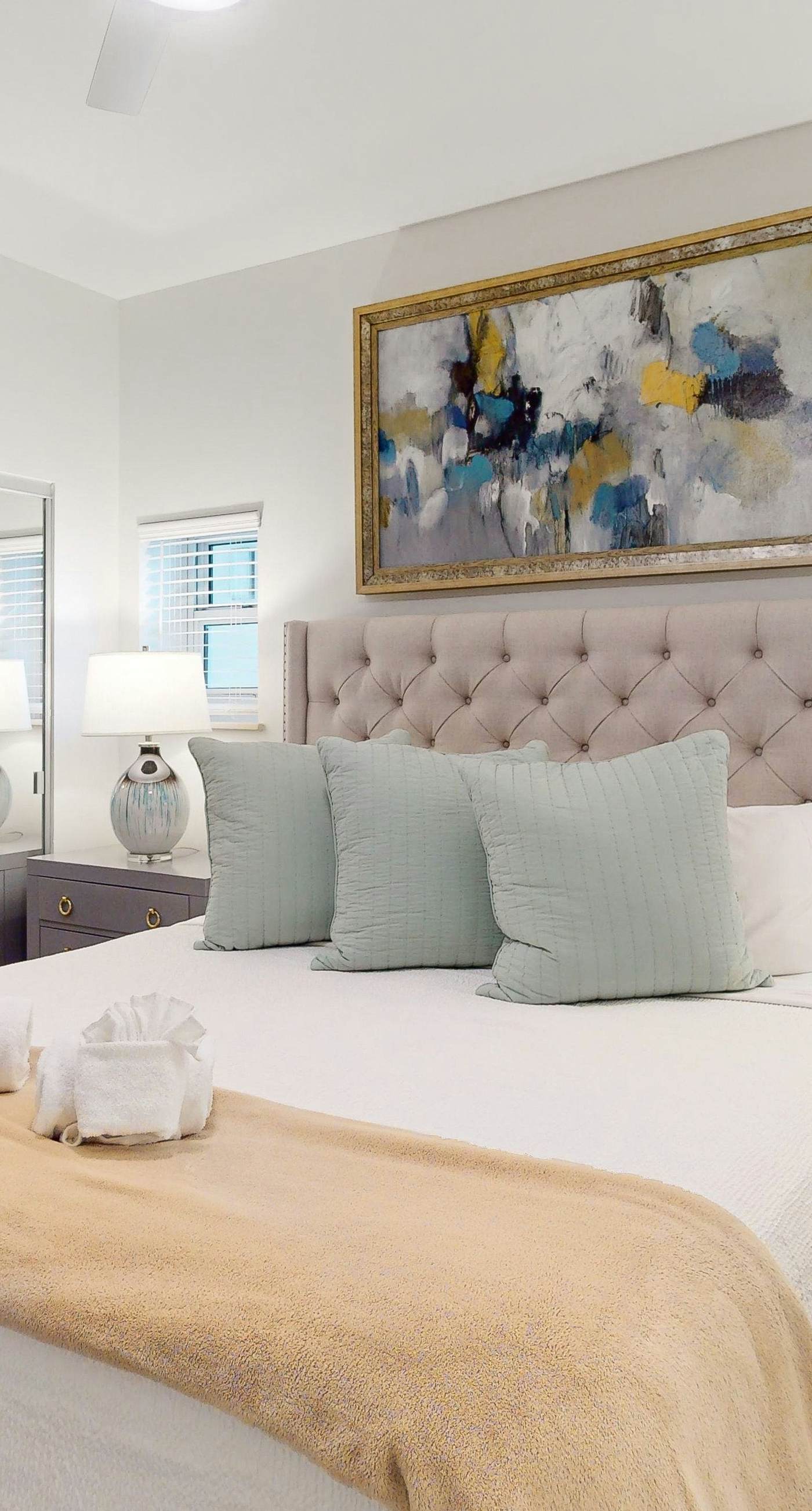 Elegant 9th-Floor Condo with Pools and Gym