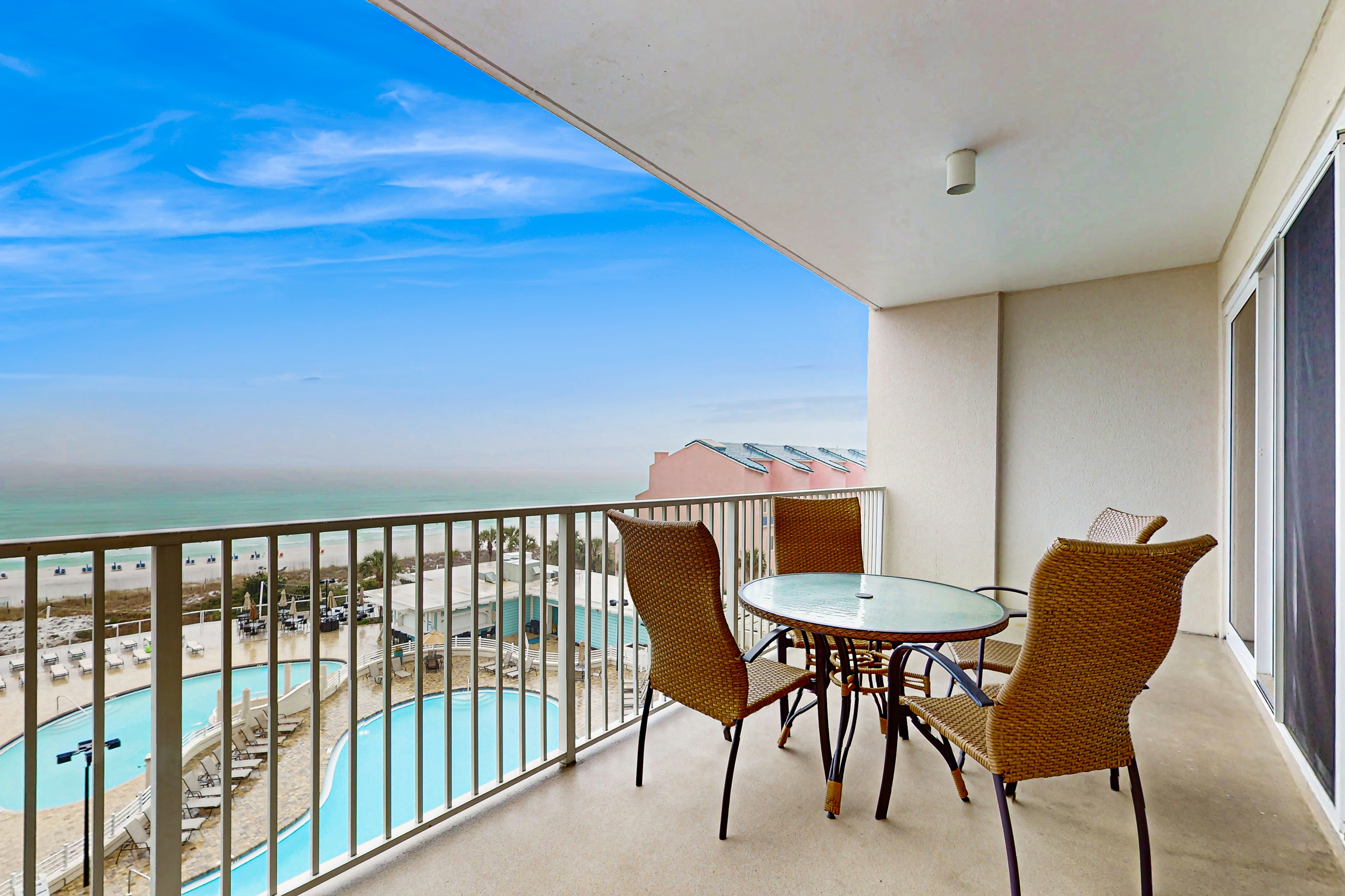 Beachfront Condo with Pool and Hot Tub