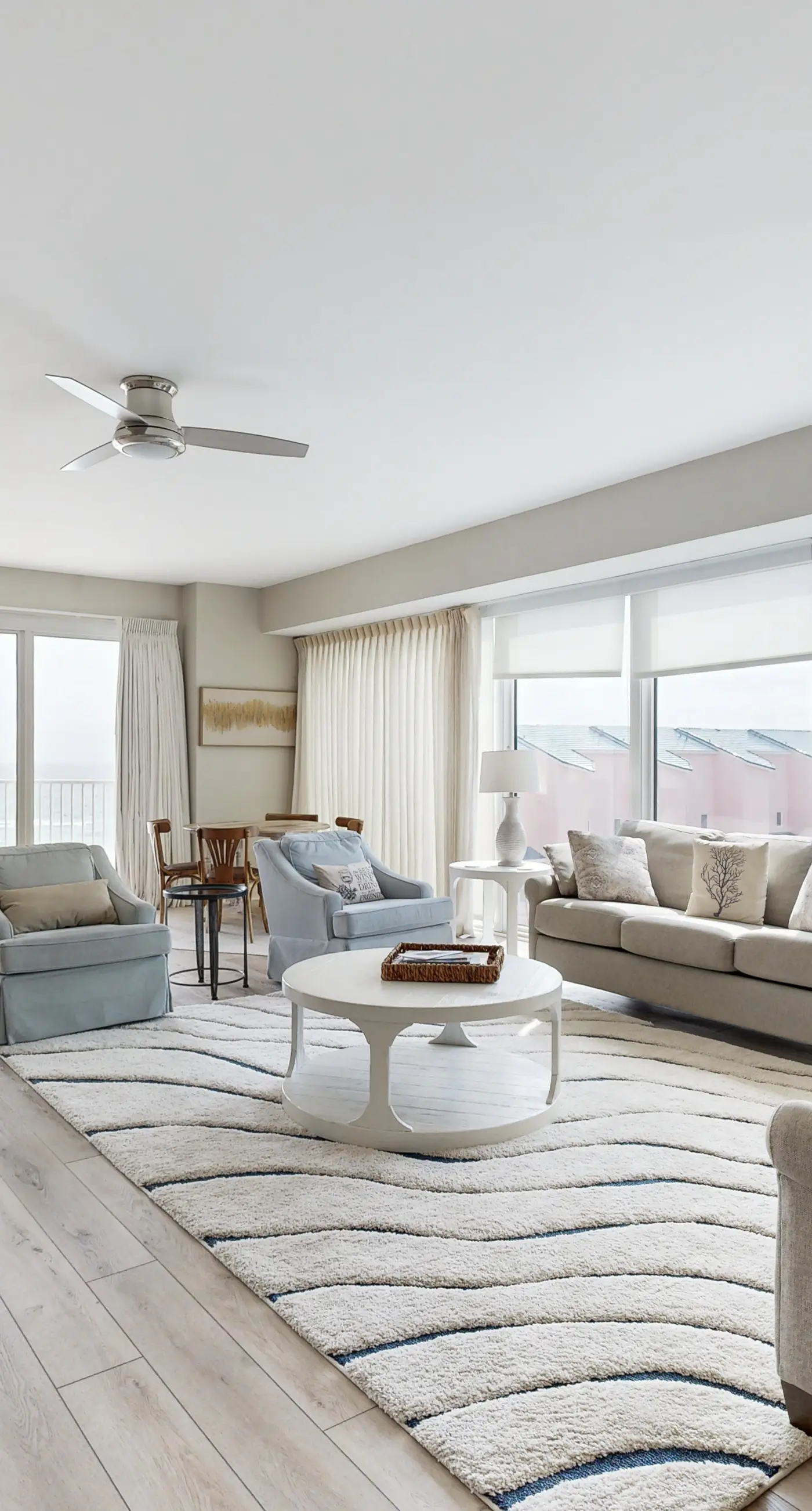 3BR beachfront condo with Gulf views