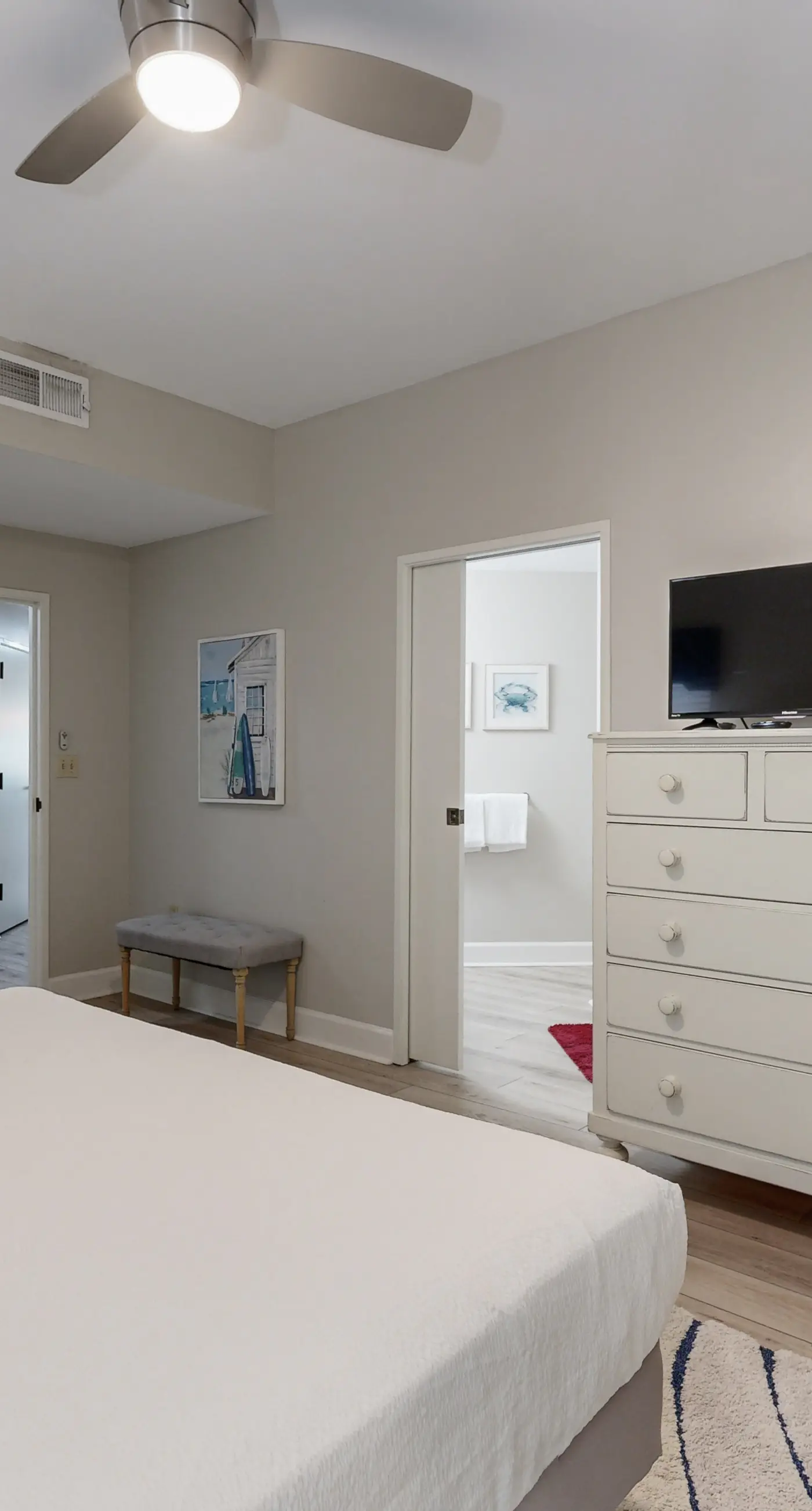3BR beachfront condo with Gulf views