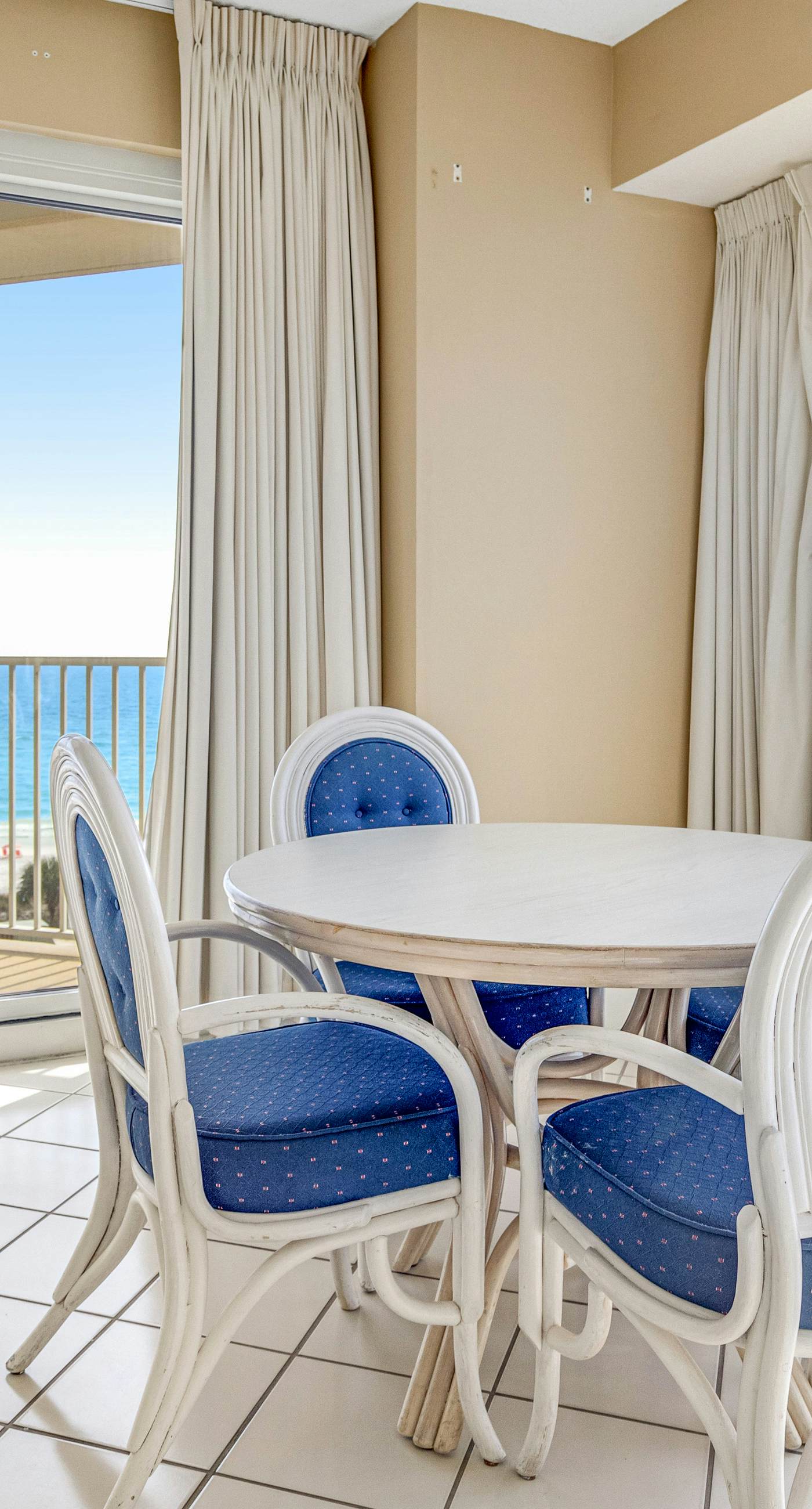 Bright Beachfront Condo with Pool and Balcony