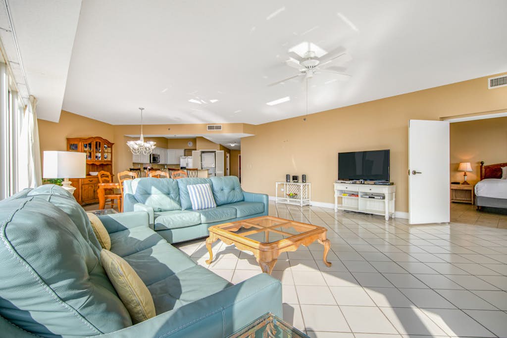 そら✳︎BORDERS at BALCONY  バレリーナトップス Sea Sky Terrace - Beachfront Oasis at The Carillon - Condominiums