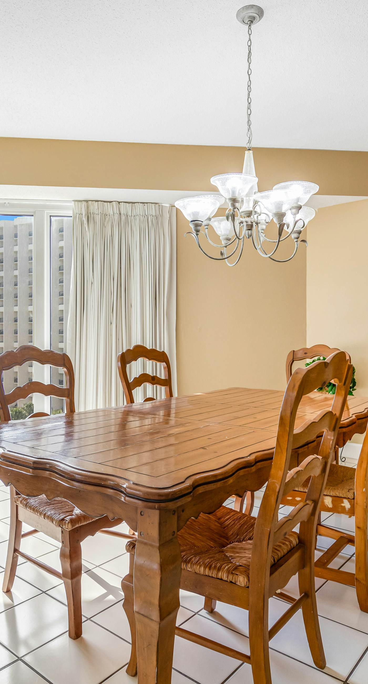 Bright Beachfront Condo with Pool and Balcony