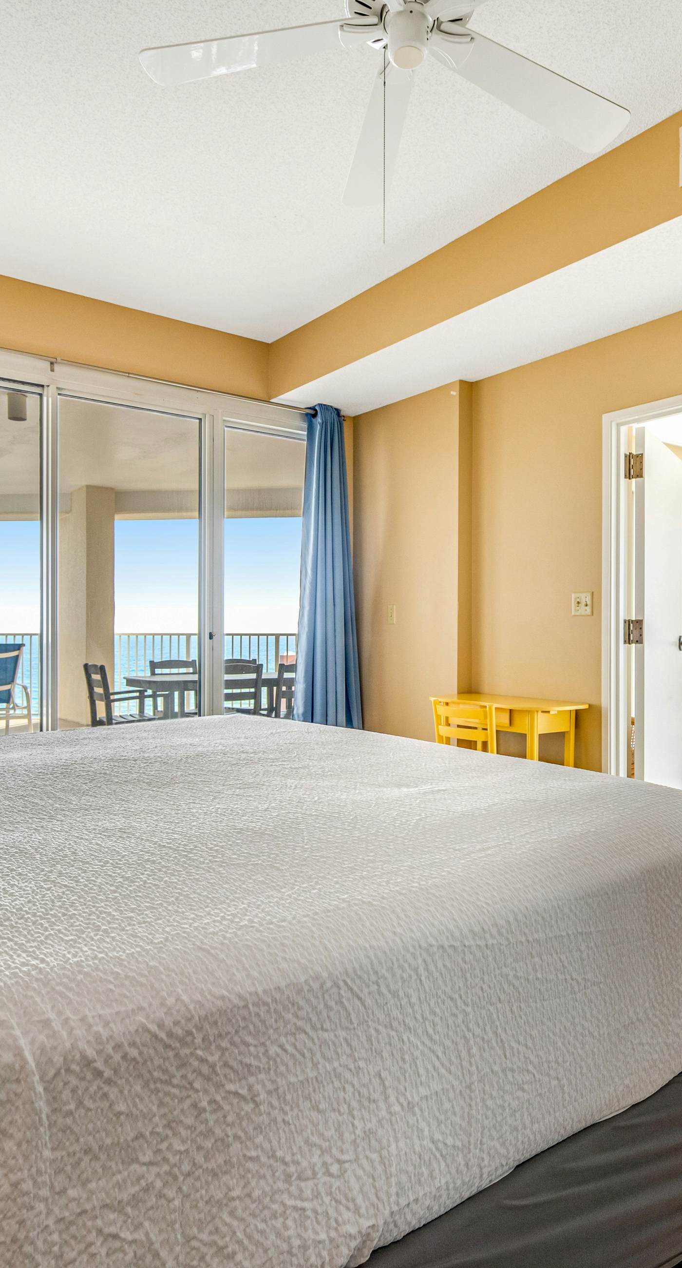 Bright Beachfront Condo with Pool and Balcony