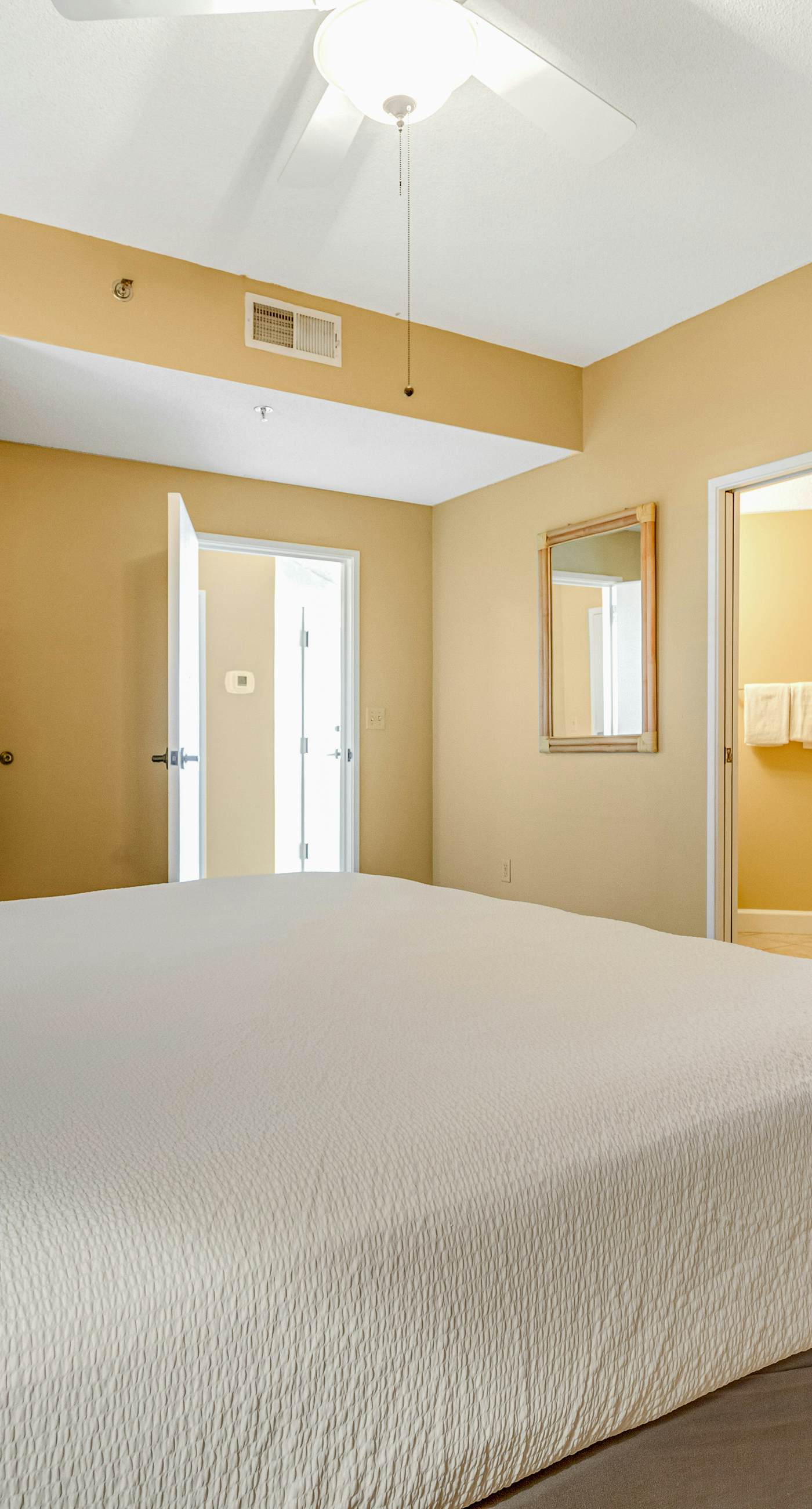 Bright Beachfront Condo with Pool and Balcony