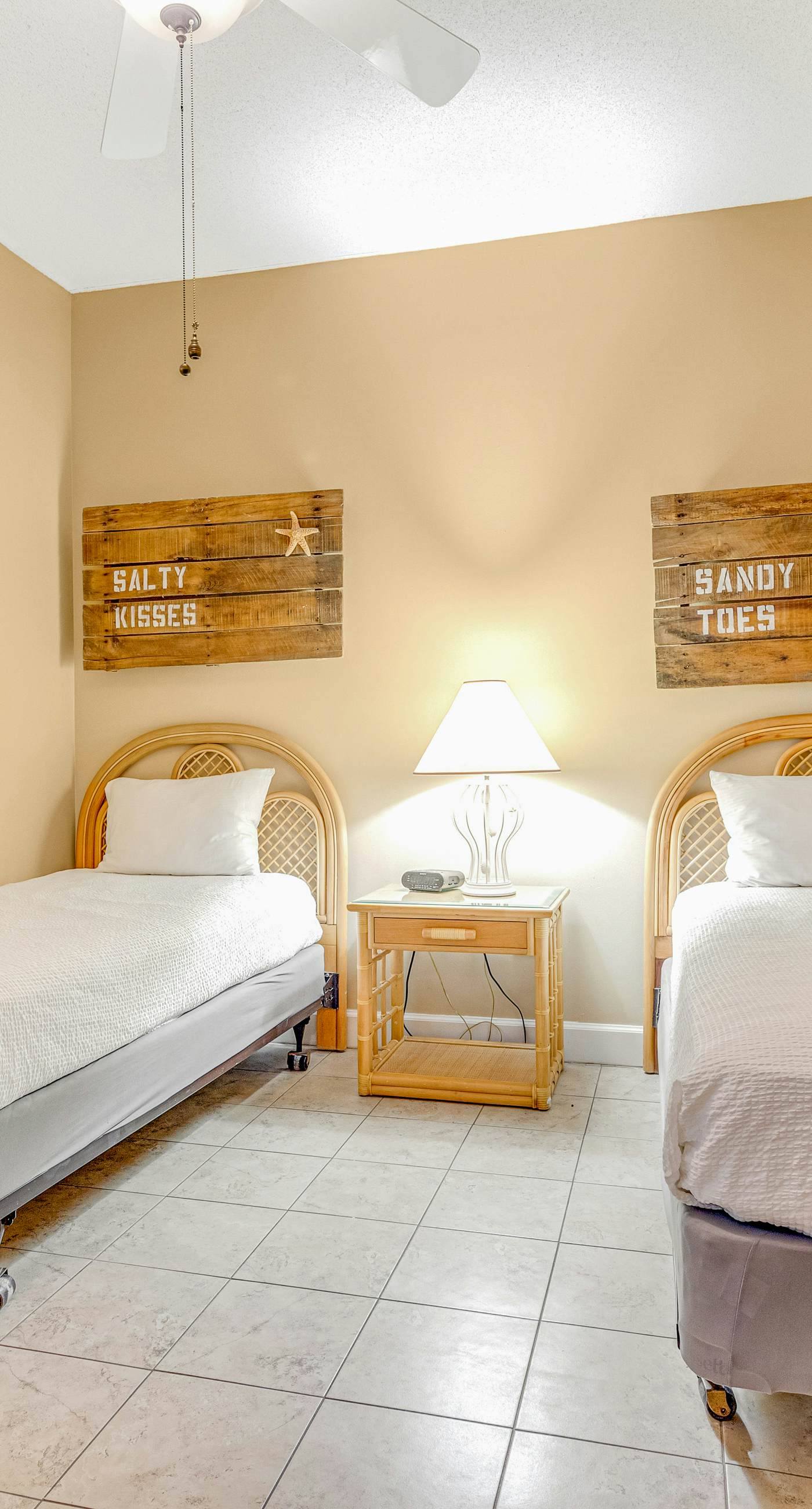 Bright Beachfront Condo with Pool and Balcony