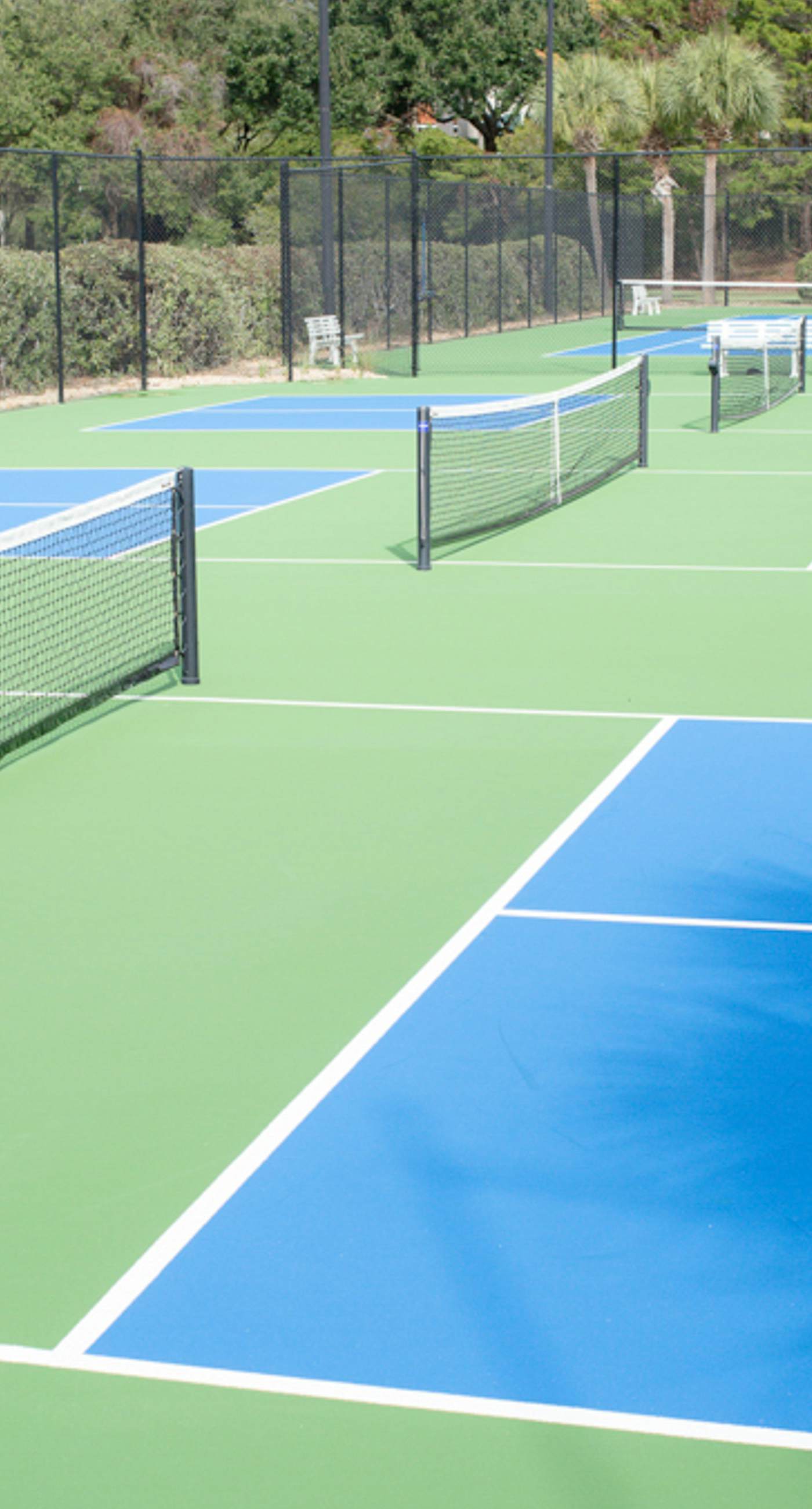 Bright Beachfront Condo with Pool and Balcony