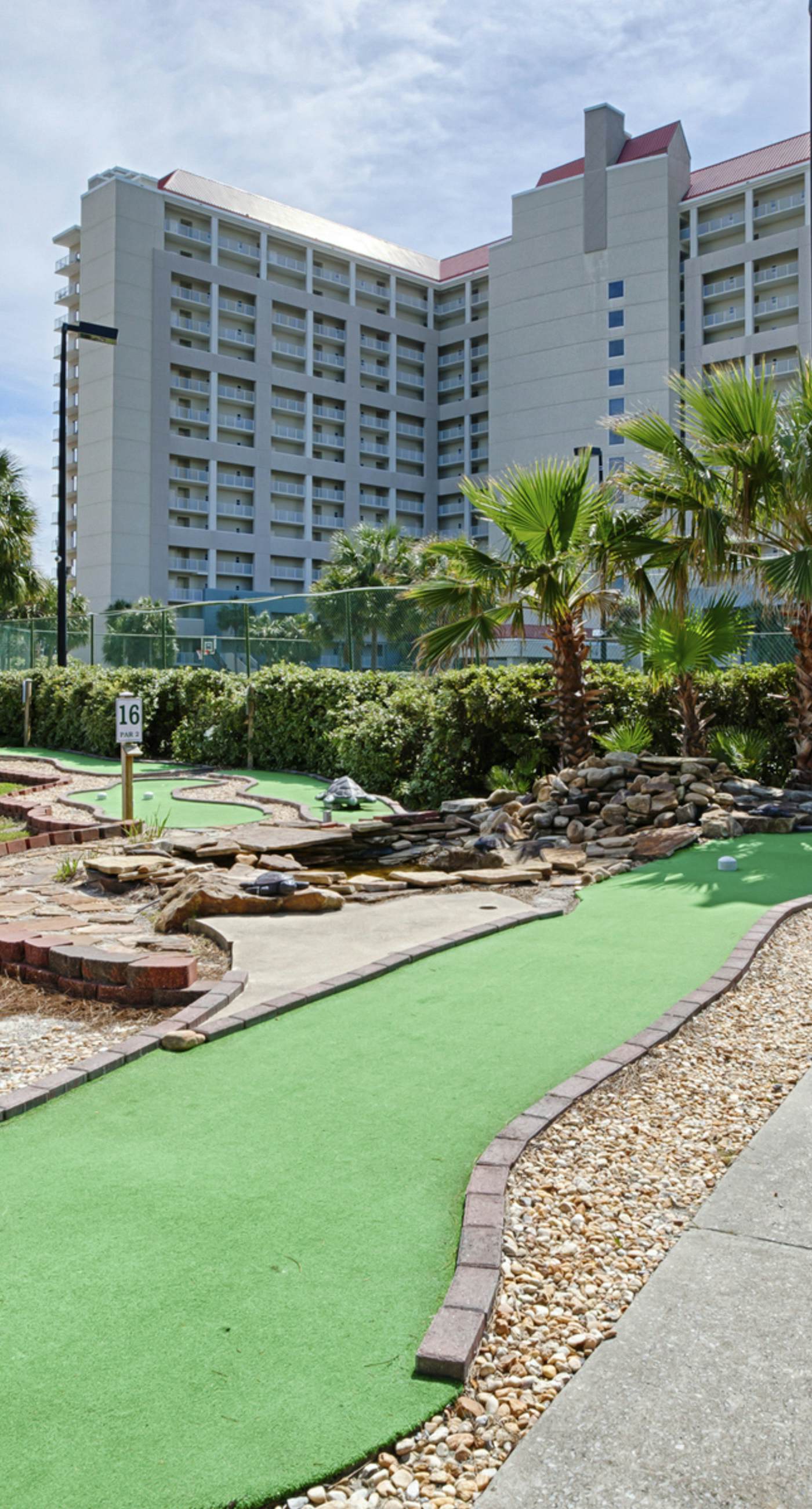 Bright Beachfront Condo with Pool and Balcony