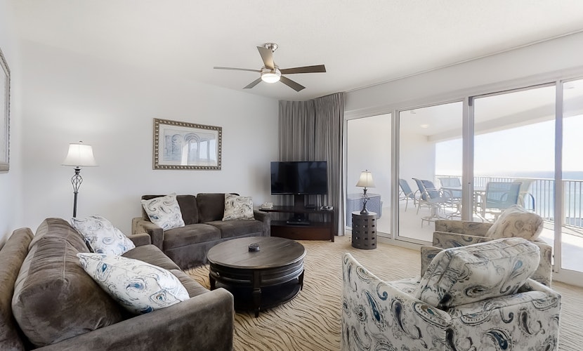 Gulf-Front Condo with Balcony Pools and Tennis