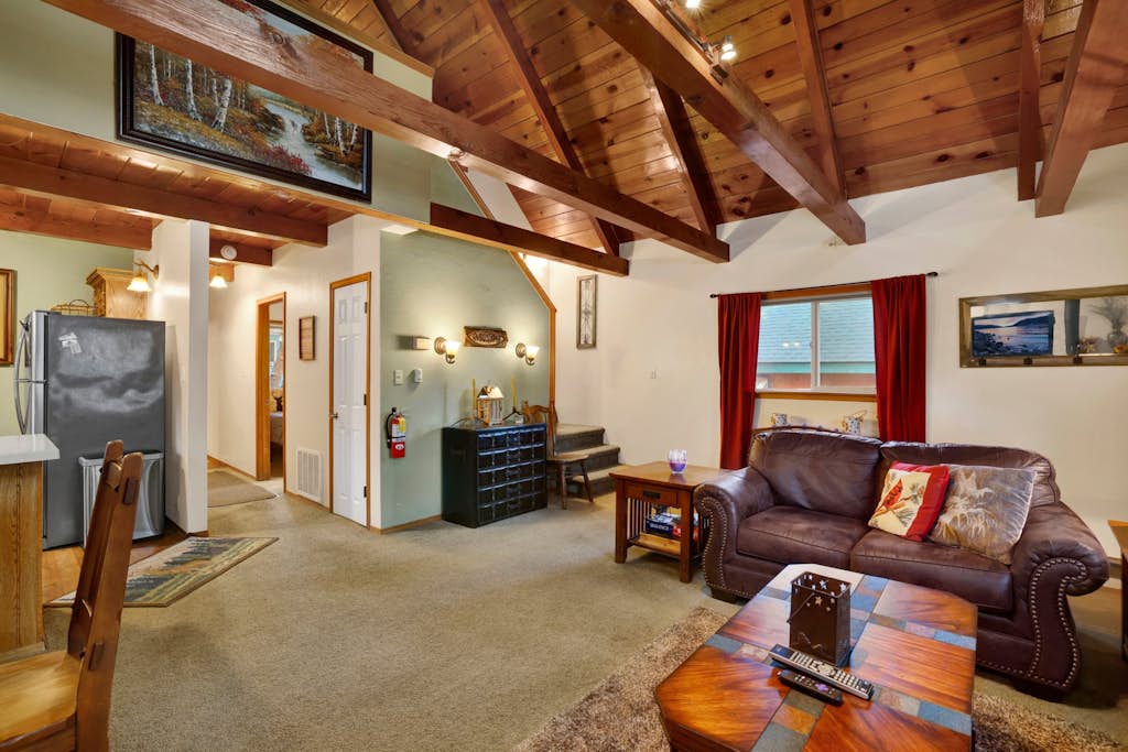 Oakwood Cottage Big Bear - Cozy Sugarloaf Mountain Retreat - Minutes to Activities