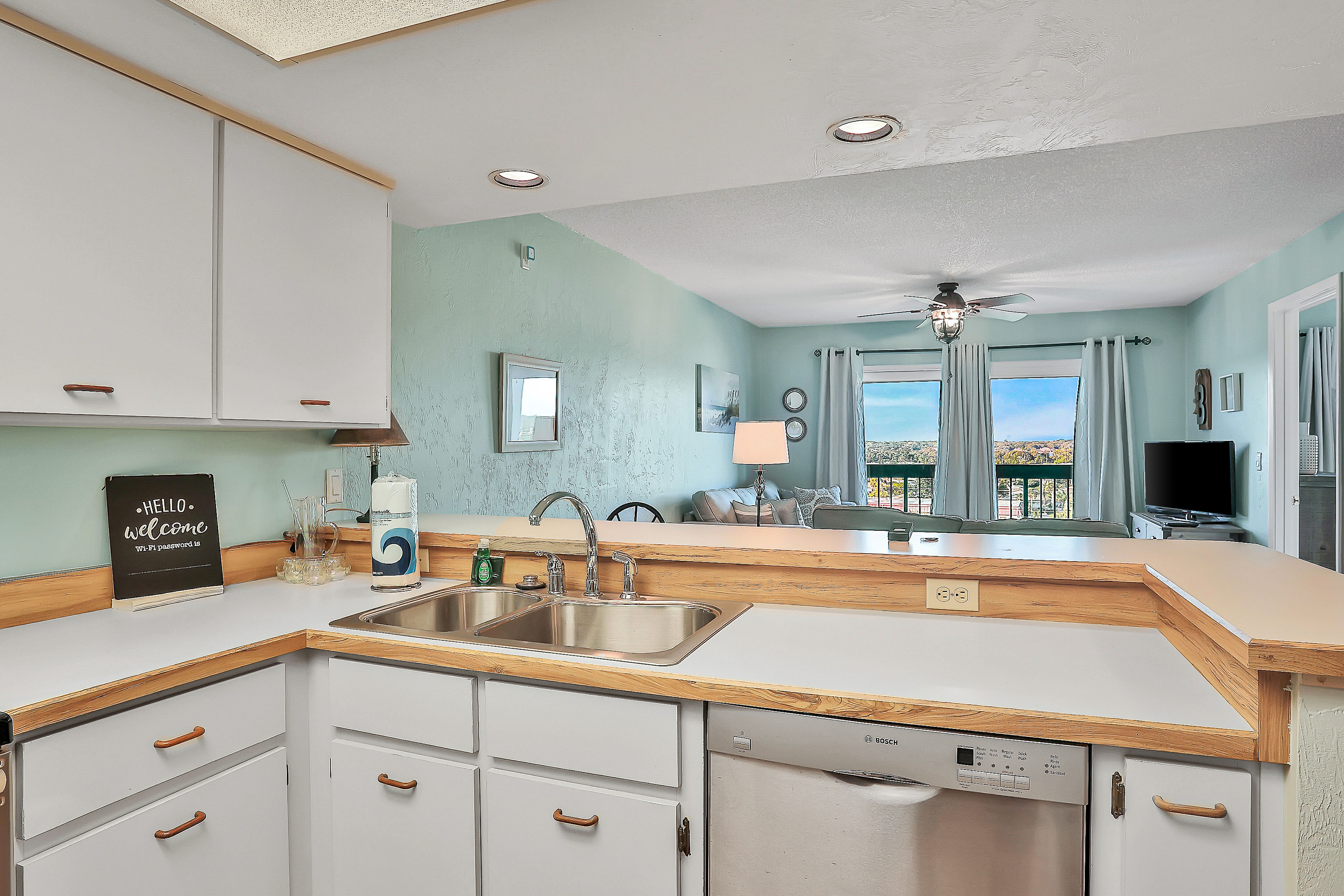 Oceanfront escape w/ 2 balconies & pool access – peaceful beach vibes