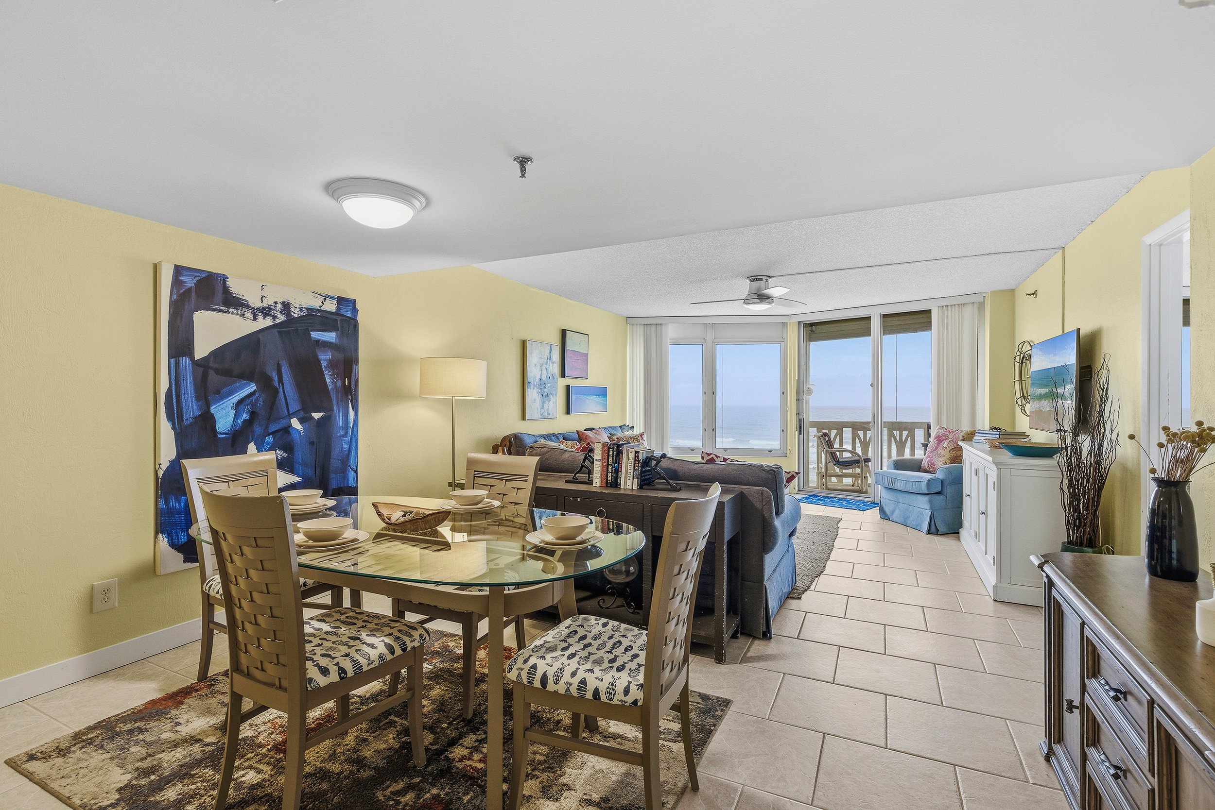 Oceanfront Views, Pool, Remodeled Baths & Smart TVs – Steps to the Sand