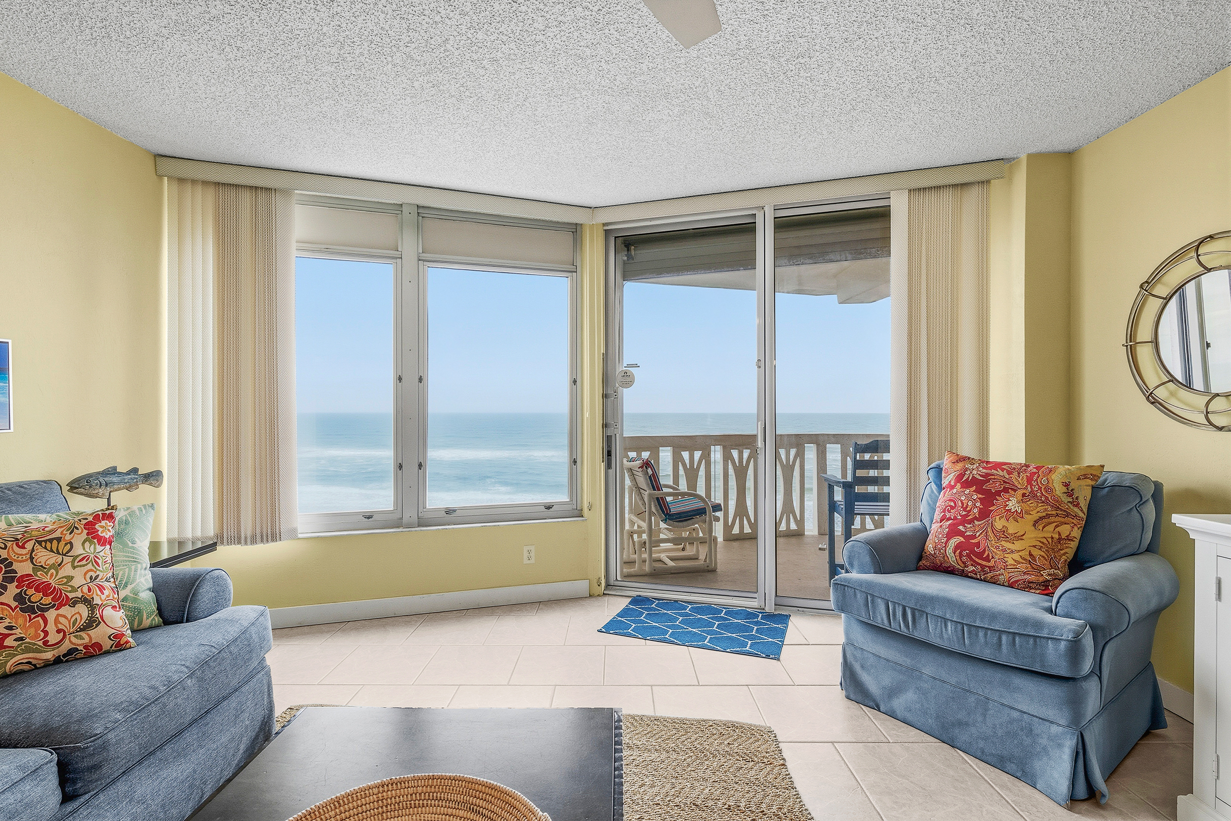 Oceanfront Views, Pool, Remodeled Baths & Smart TVs – Steps to the Sand