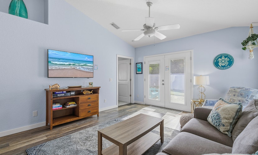 Chic Coastal Home w/ Yard, Putting Green & Beach Gear