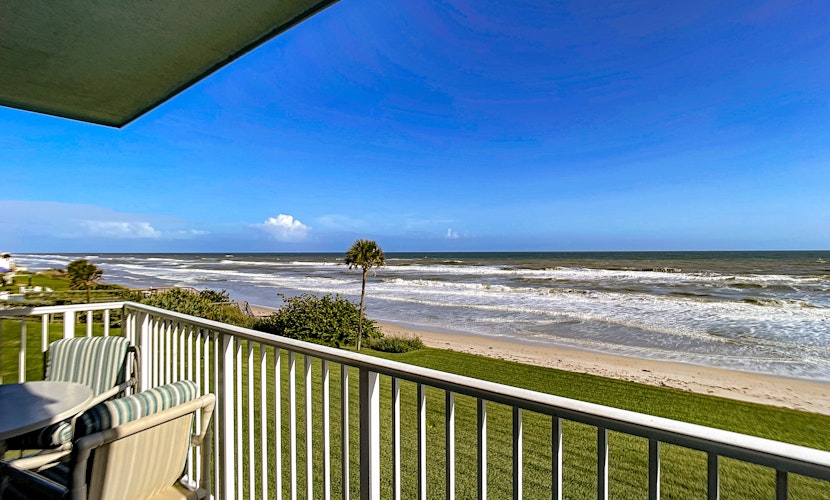 Oceanfront Retreat on No-Drive Beach | Clean, Peaceful & Perfectly Located