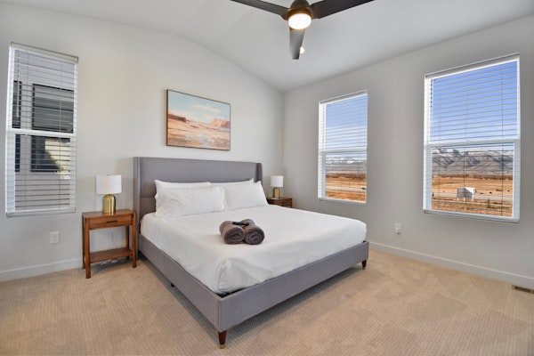 Light-Filled Nordic Retreat w/ Unobstructed Views