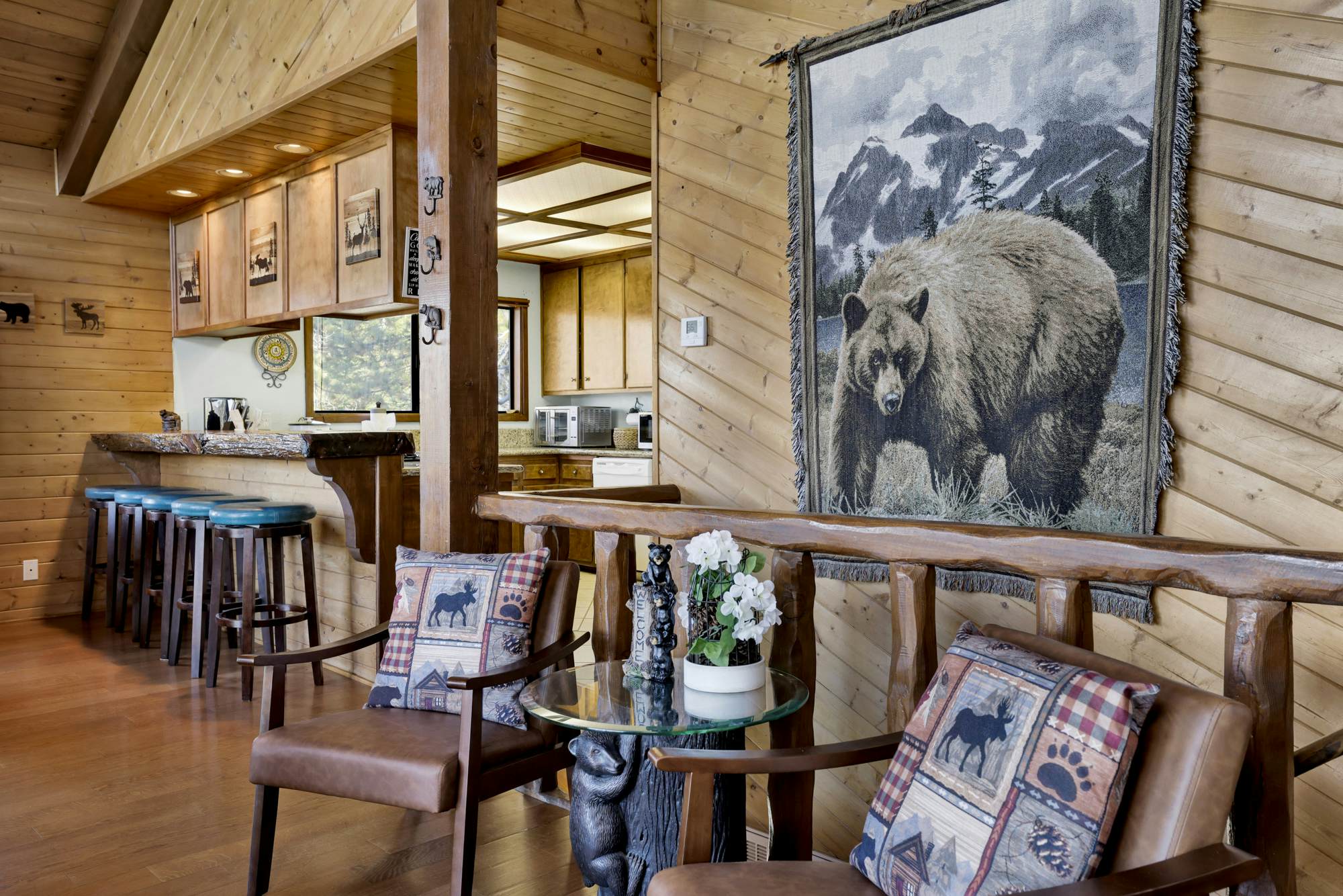 2600-The Tree Top Cabin