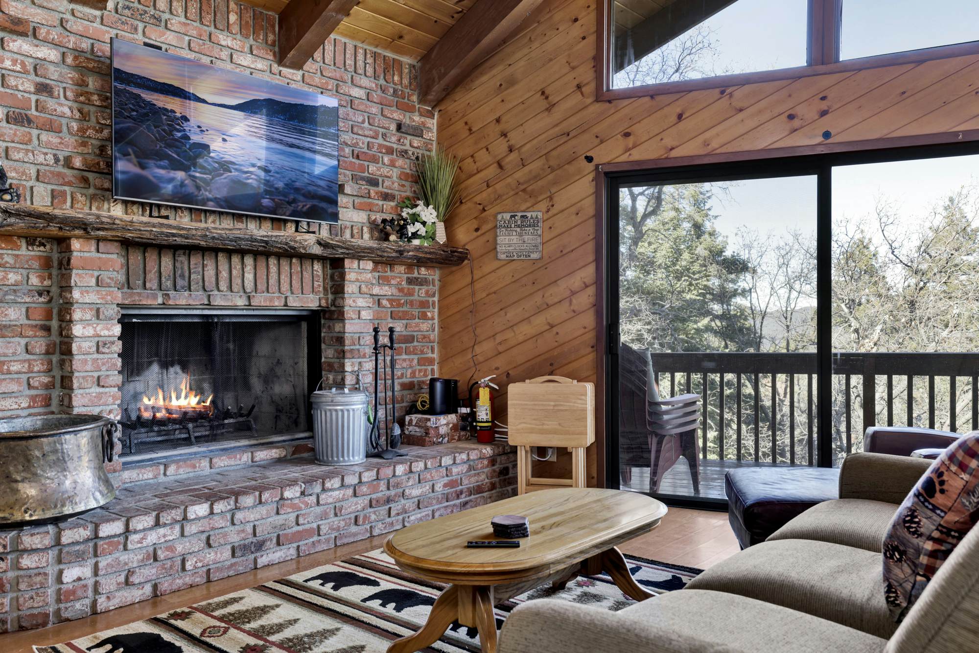 2600-The Tree Top Cabin