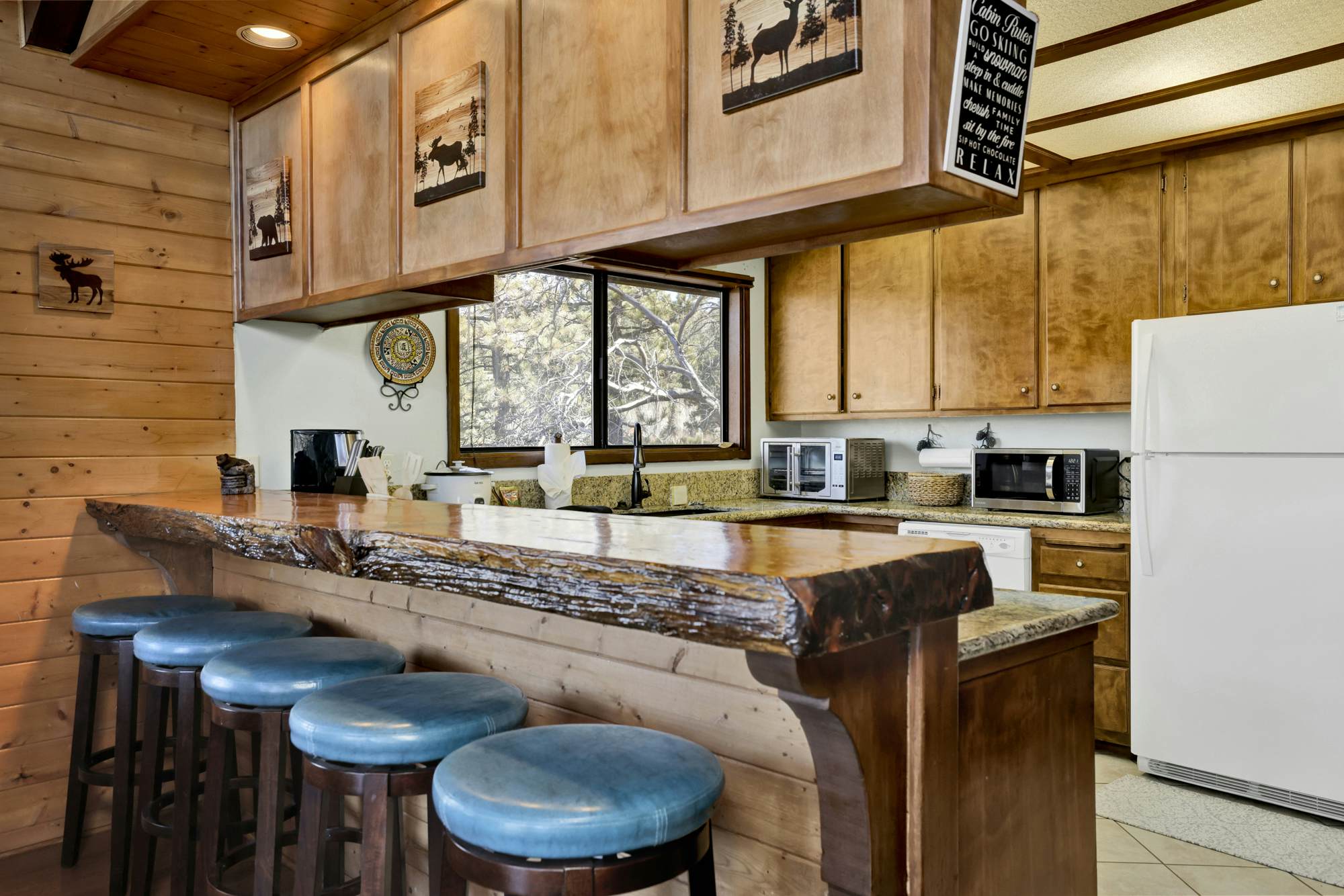 2600-The Tree Top Cabin