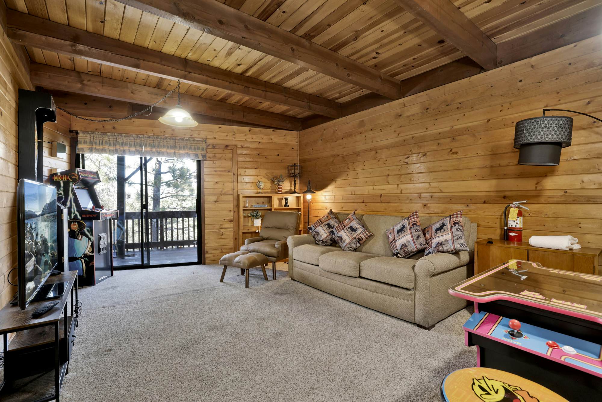 2600-The Tree Top Cabin