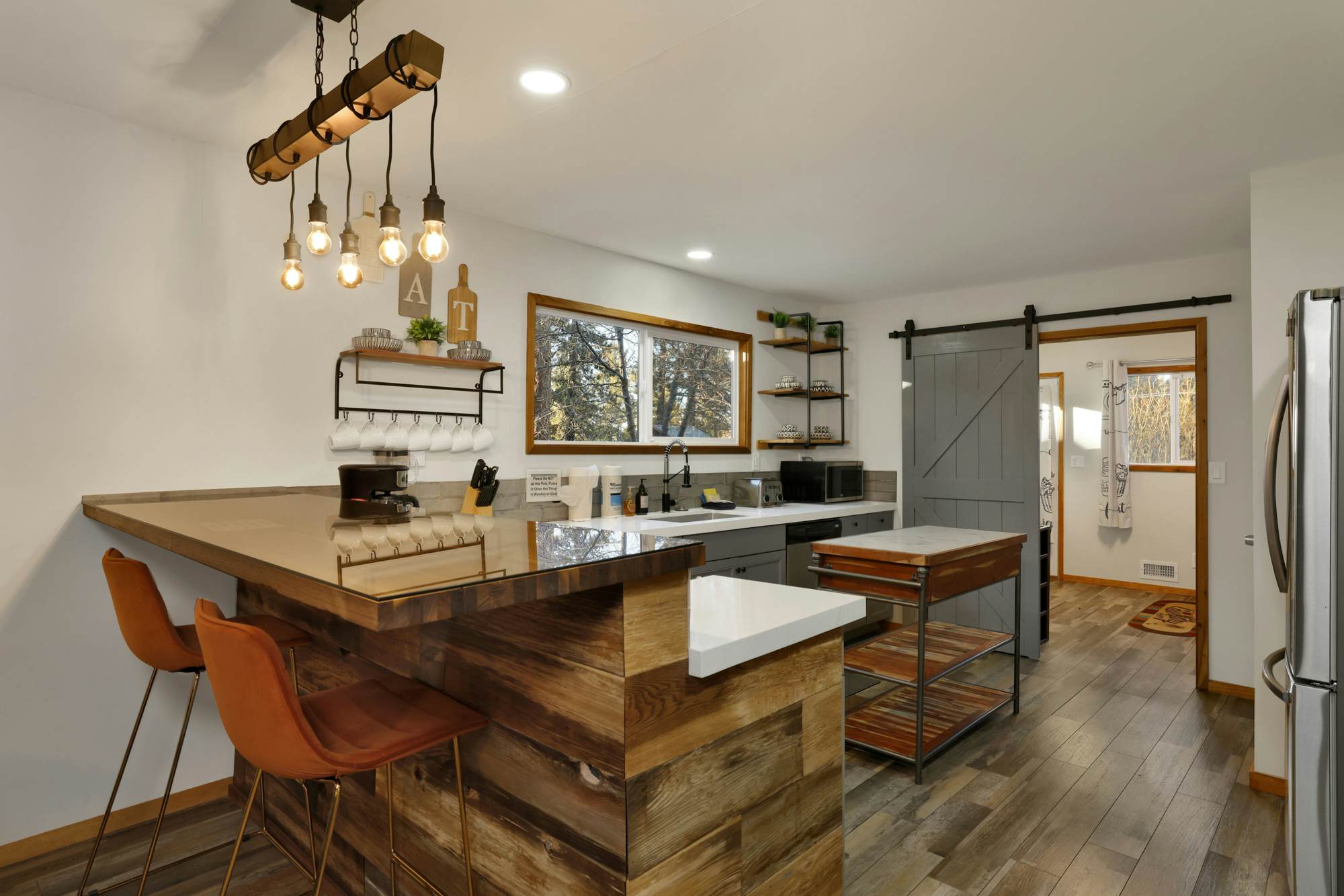 2607-The Highland Getaway