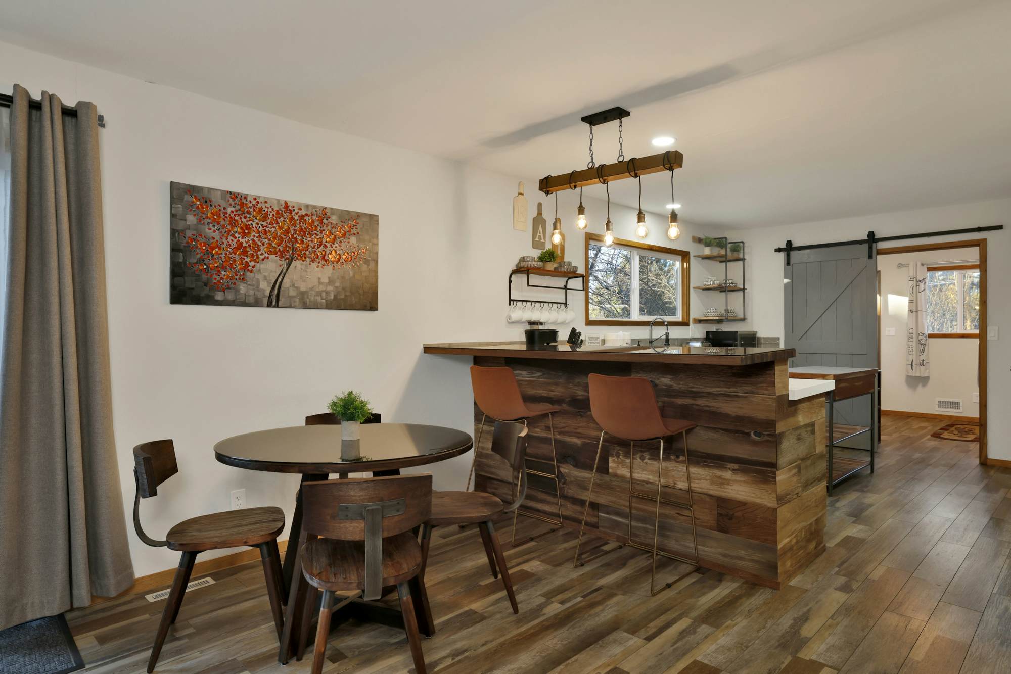 2607-The Highland Getaway