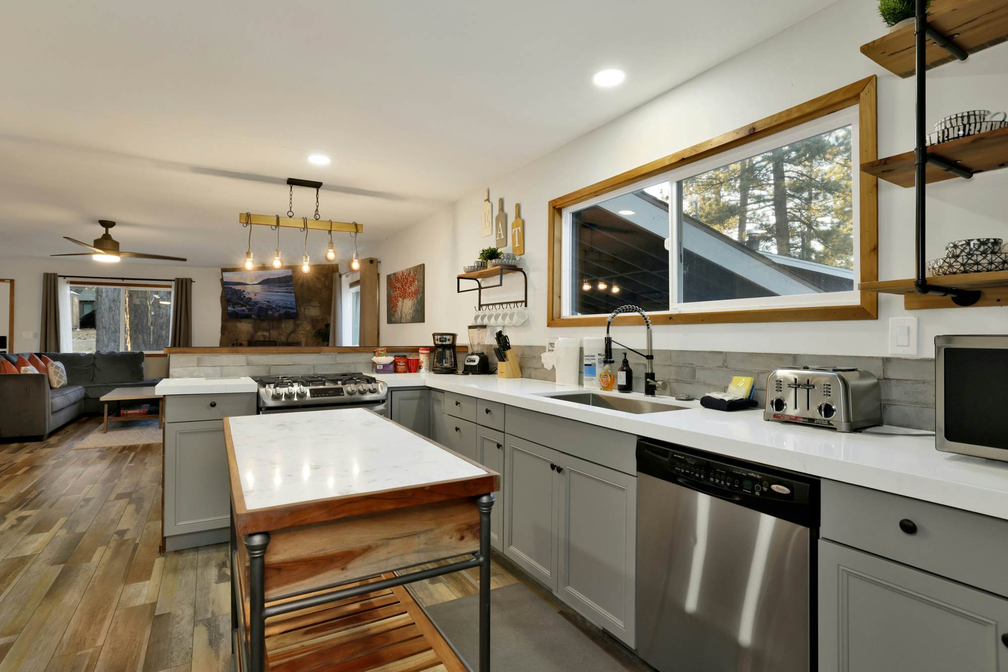 2607-The Highland Getaway