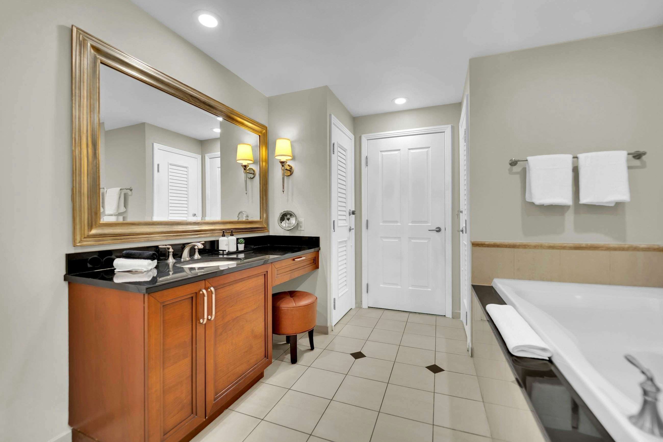 Vesna Luxe Penthouse Living at MGM Signature