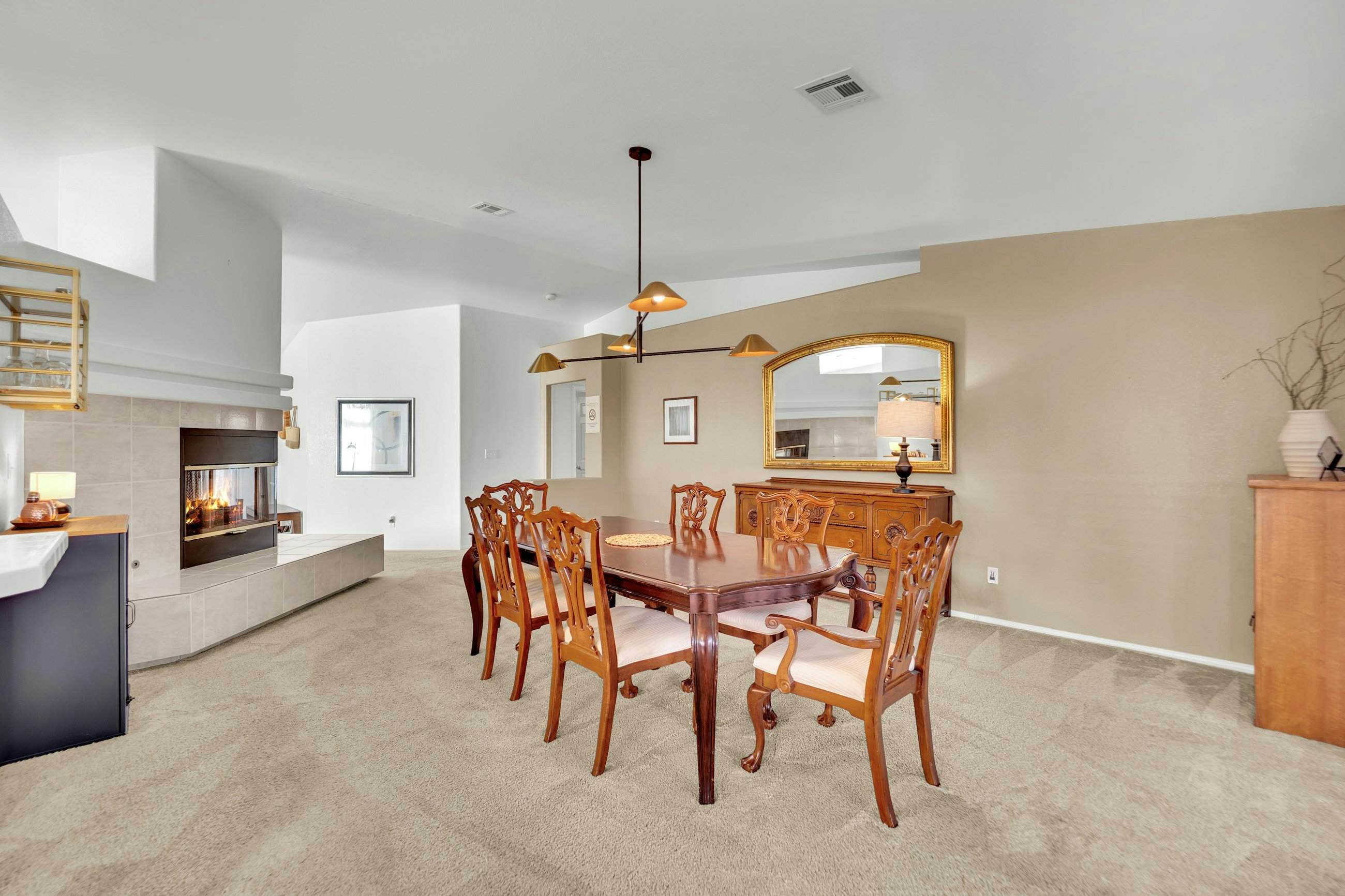 Hana - Your Southwest Las Vegas Retreat