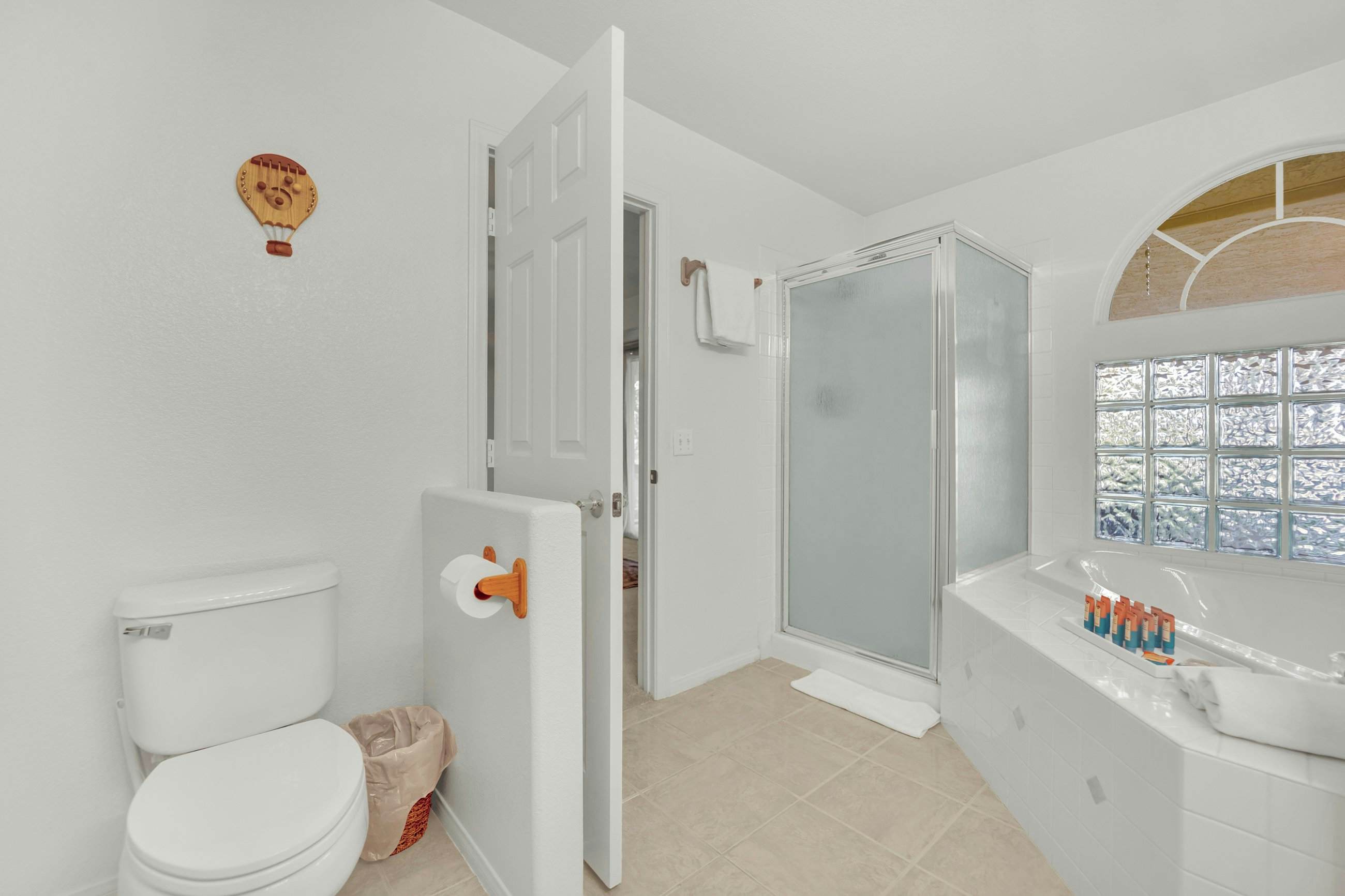 Hana - Your Southwest Las Vegas Retreat